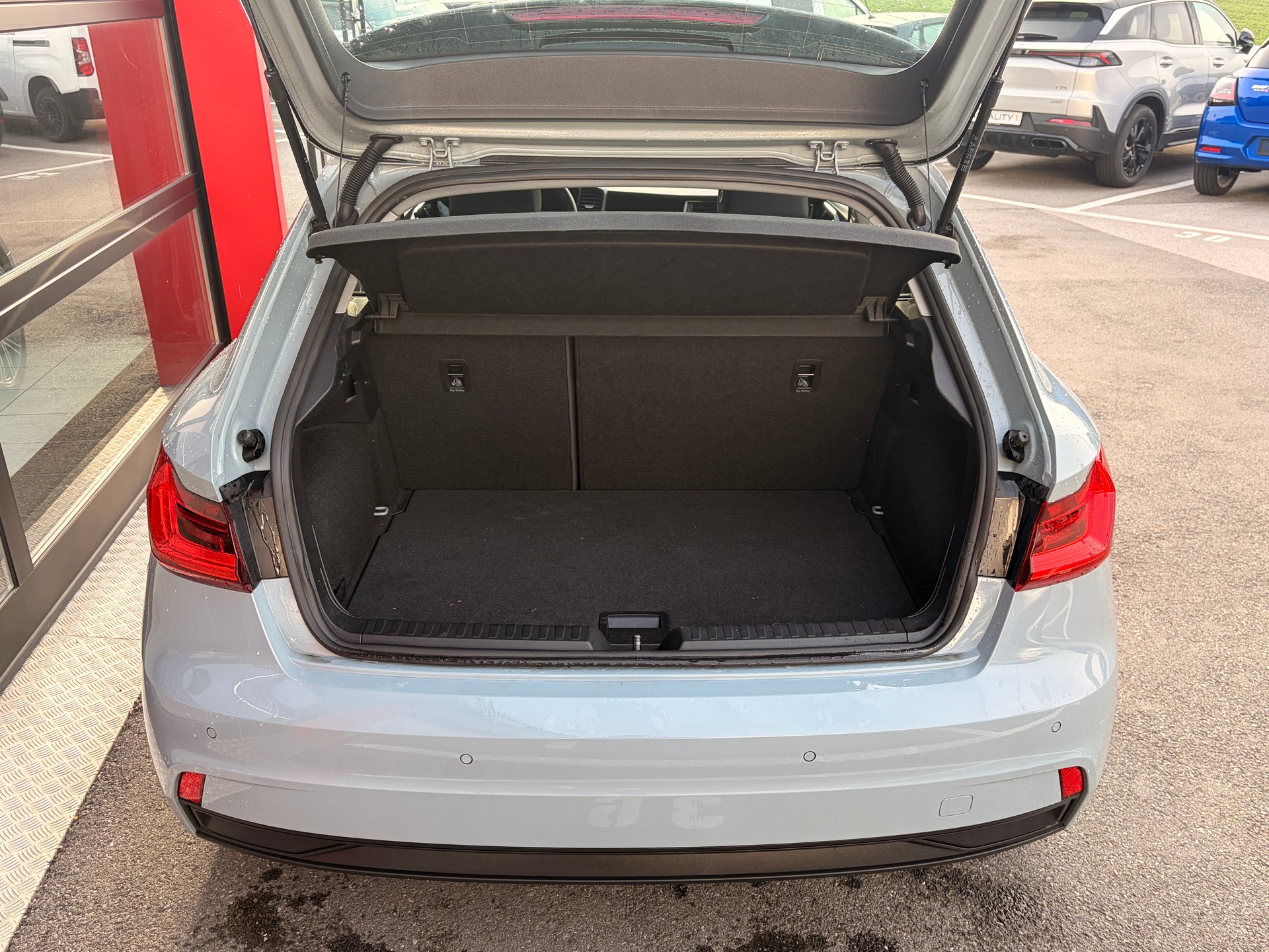 AUDI A1 Sportback 30 TFSI Attraction S-tronic-image-6