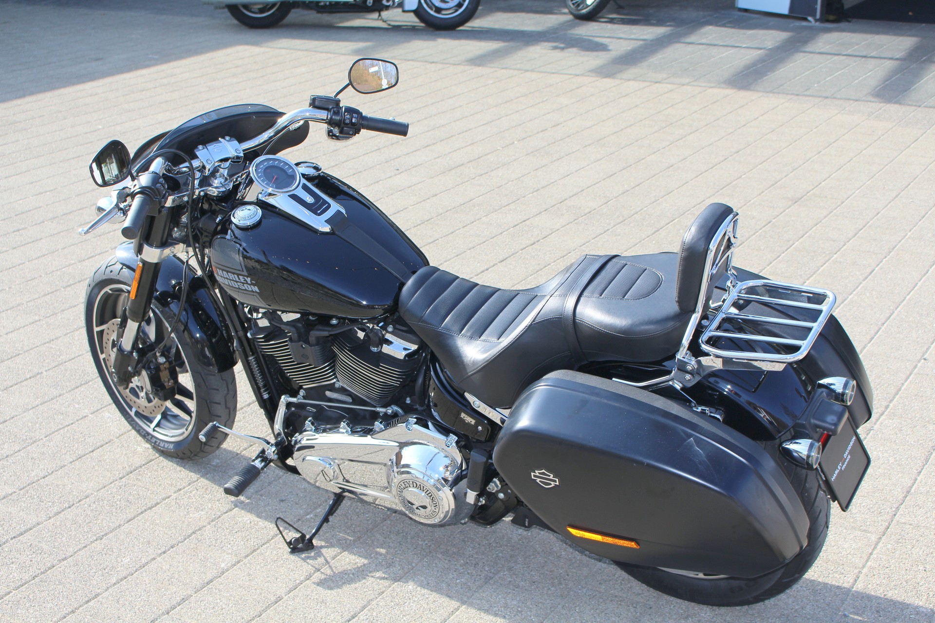 HARLEY-DAVIDSON FLSB Sport Glide 107-image-3