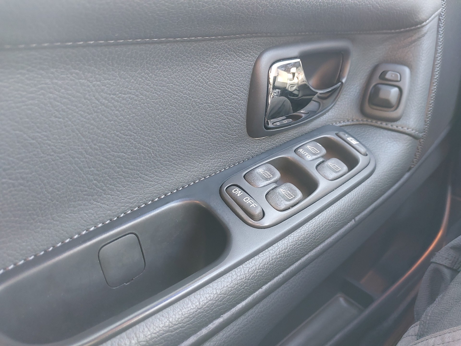 VOLVO S70 2.5 LPT-image-8