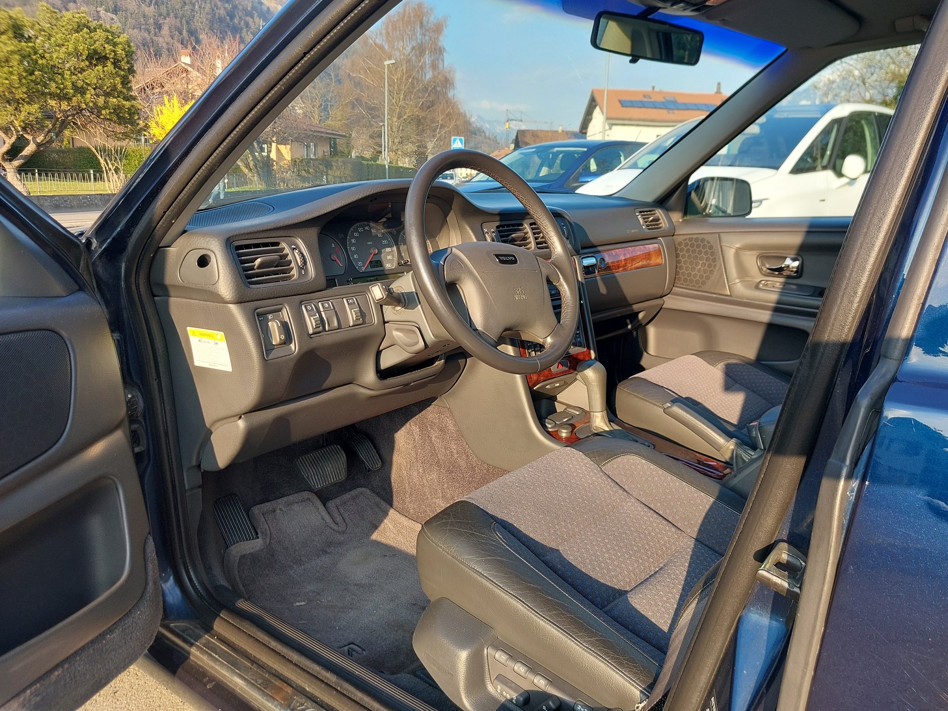 VOLVO S70 2.5 LPT-image-4