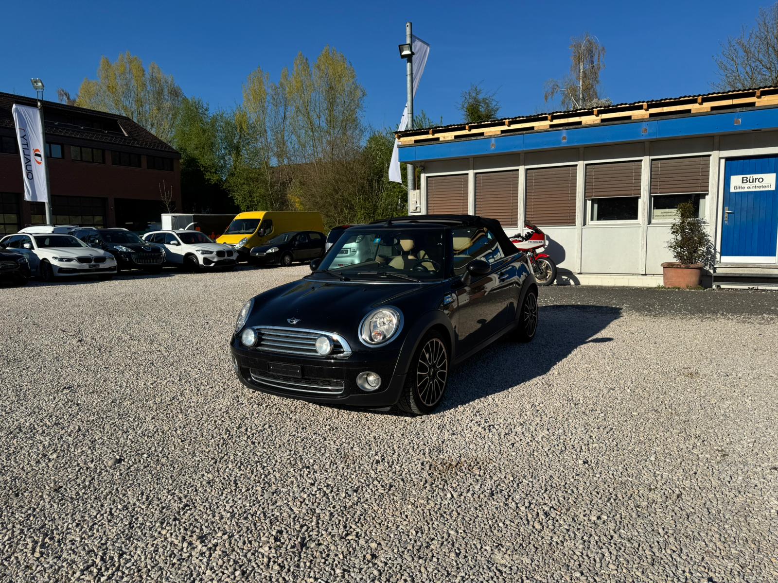 MINI Cooper Cabriolet-showroom-element-1