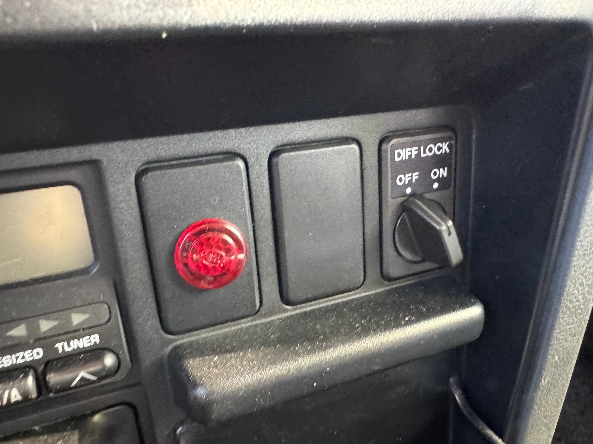 NISSAN Patrol 2.8 D SLX Wagon-image-14