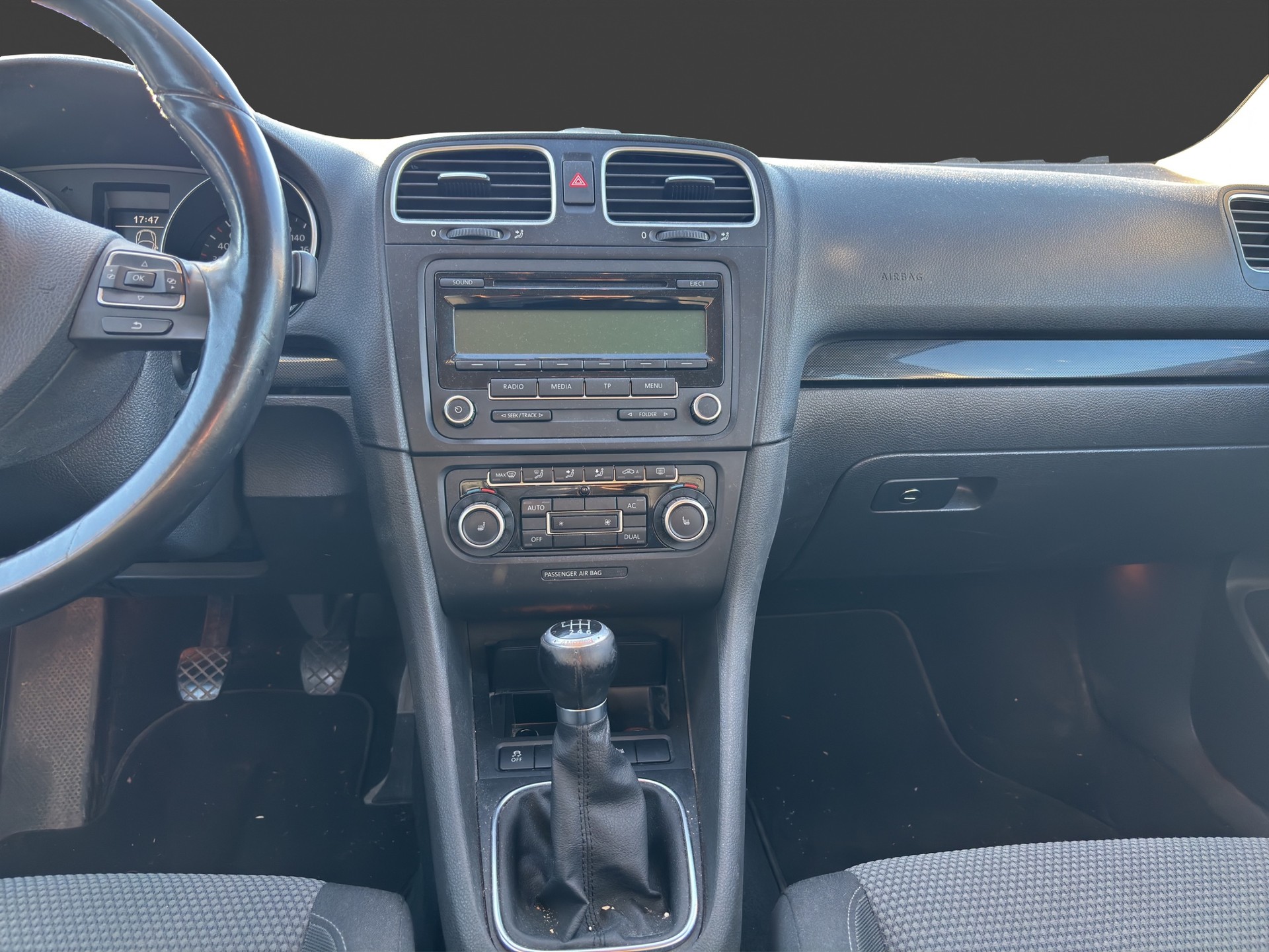 VW Golf Variant 1.6 TDI Comfortline 4Motion-image-11