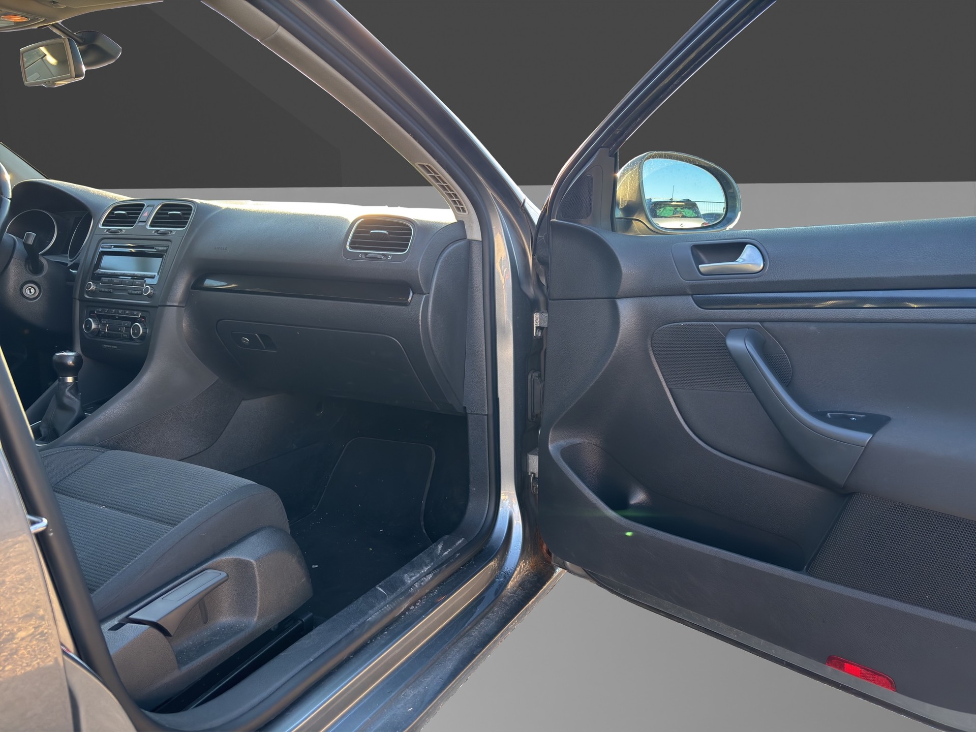 VW Golf Variant 1.6 TDI Comfortline 4Motion-image-13