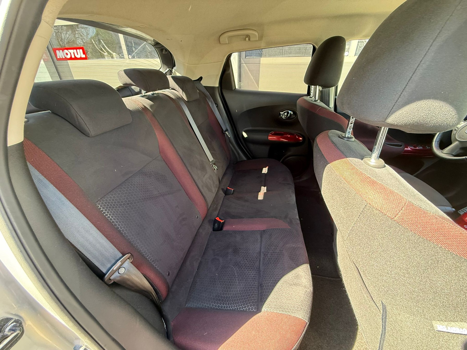 NISSAN Juke 1.6 DIG-T tekna 4x4 Xtronic M-CVT-image-11