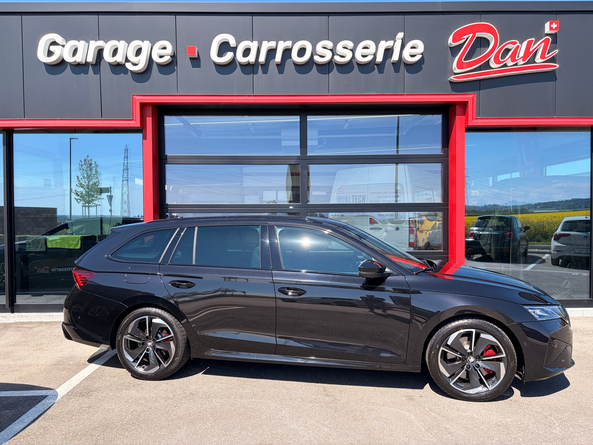 SKODA Octavia Combi 2.0 TSI DSG RS