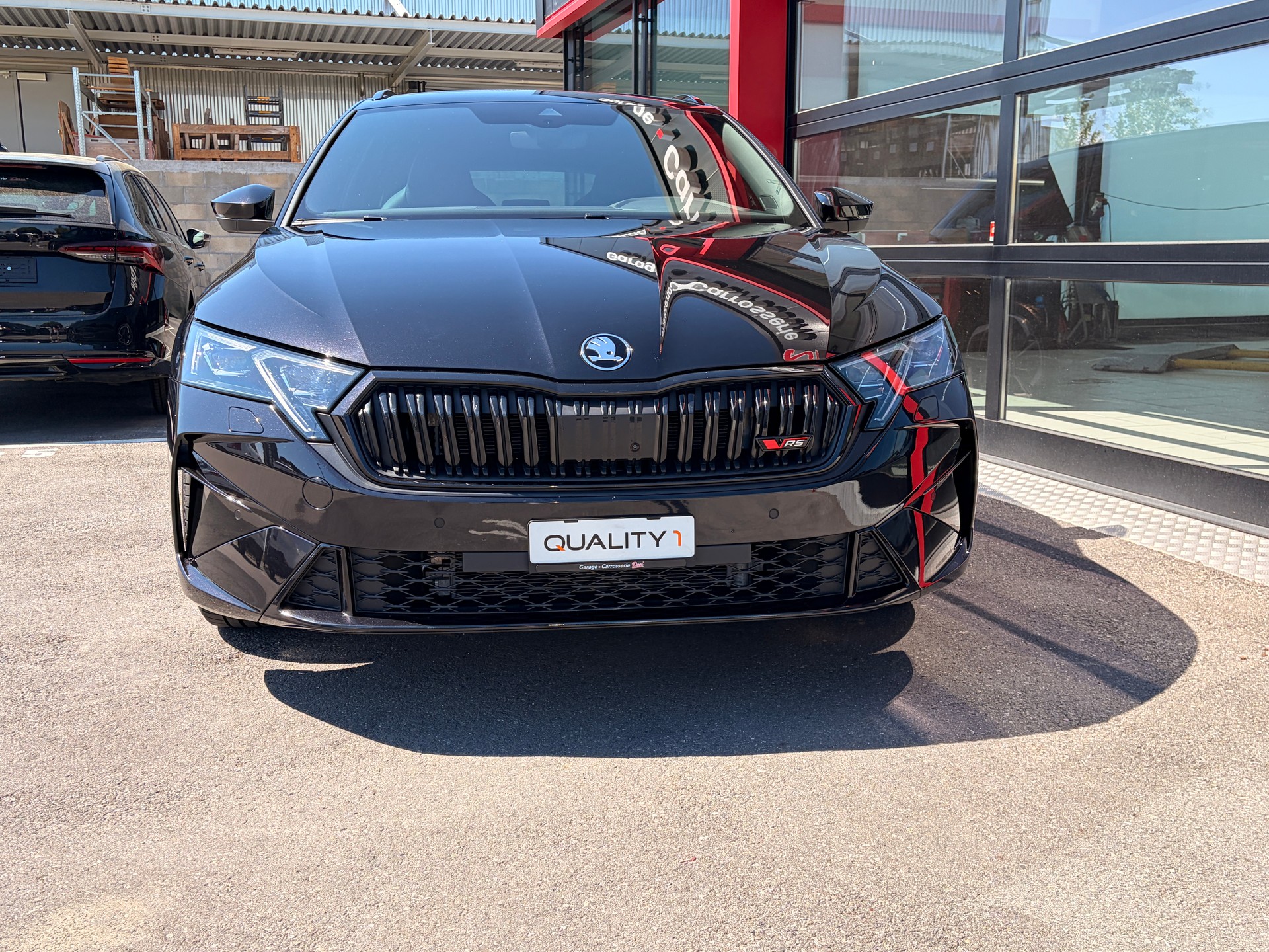 SKODA Octavia Combi 2.0 TSI DSG RS-image-2
