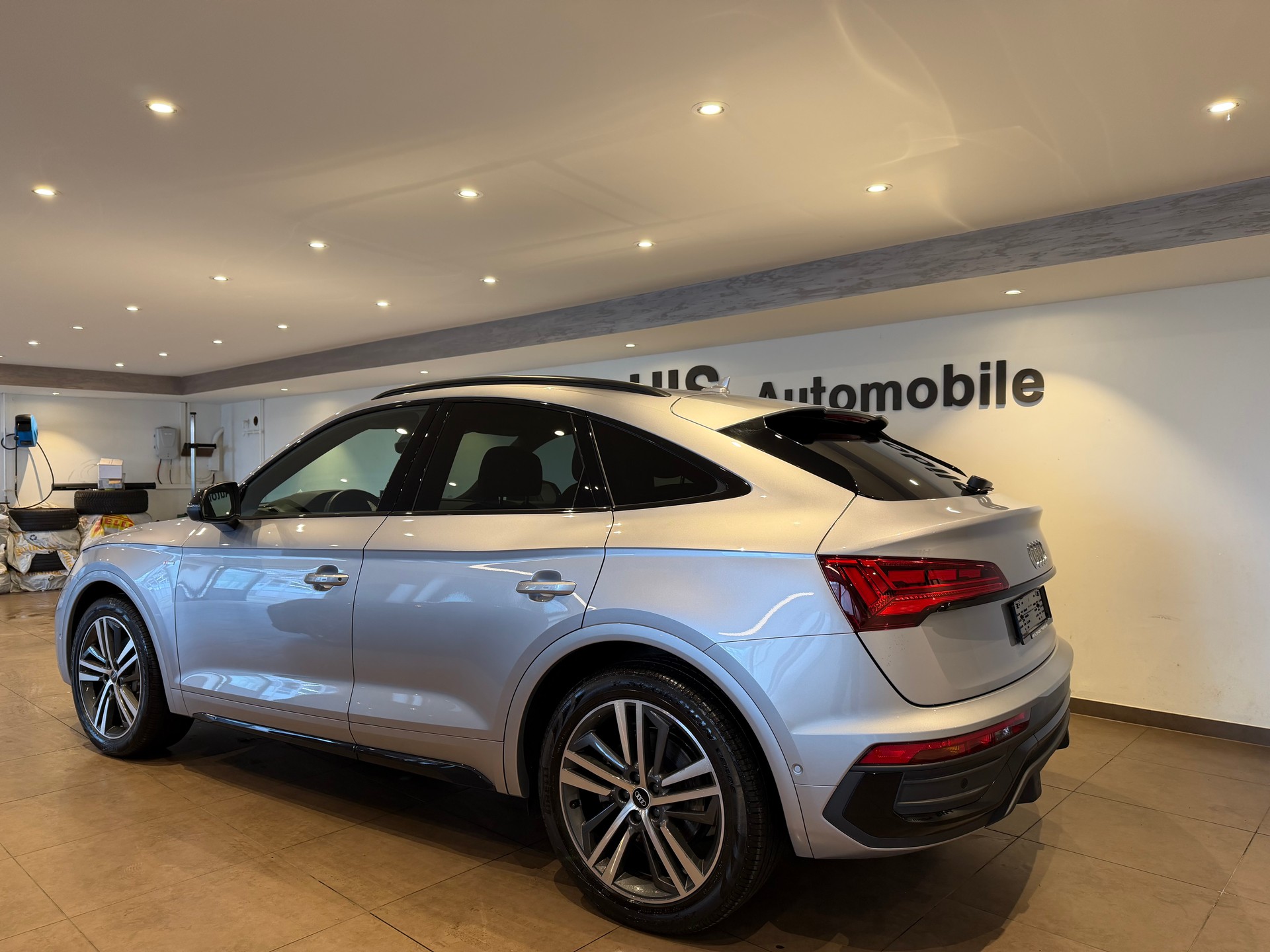 AUDI Q5 Sportback 2.0 45 TFSI S Line quattro S-Tronic-showroom-element-3