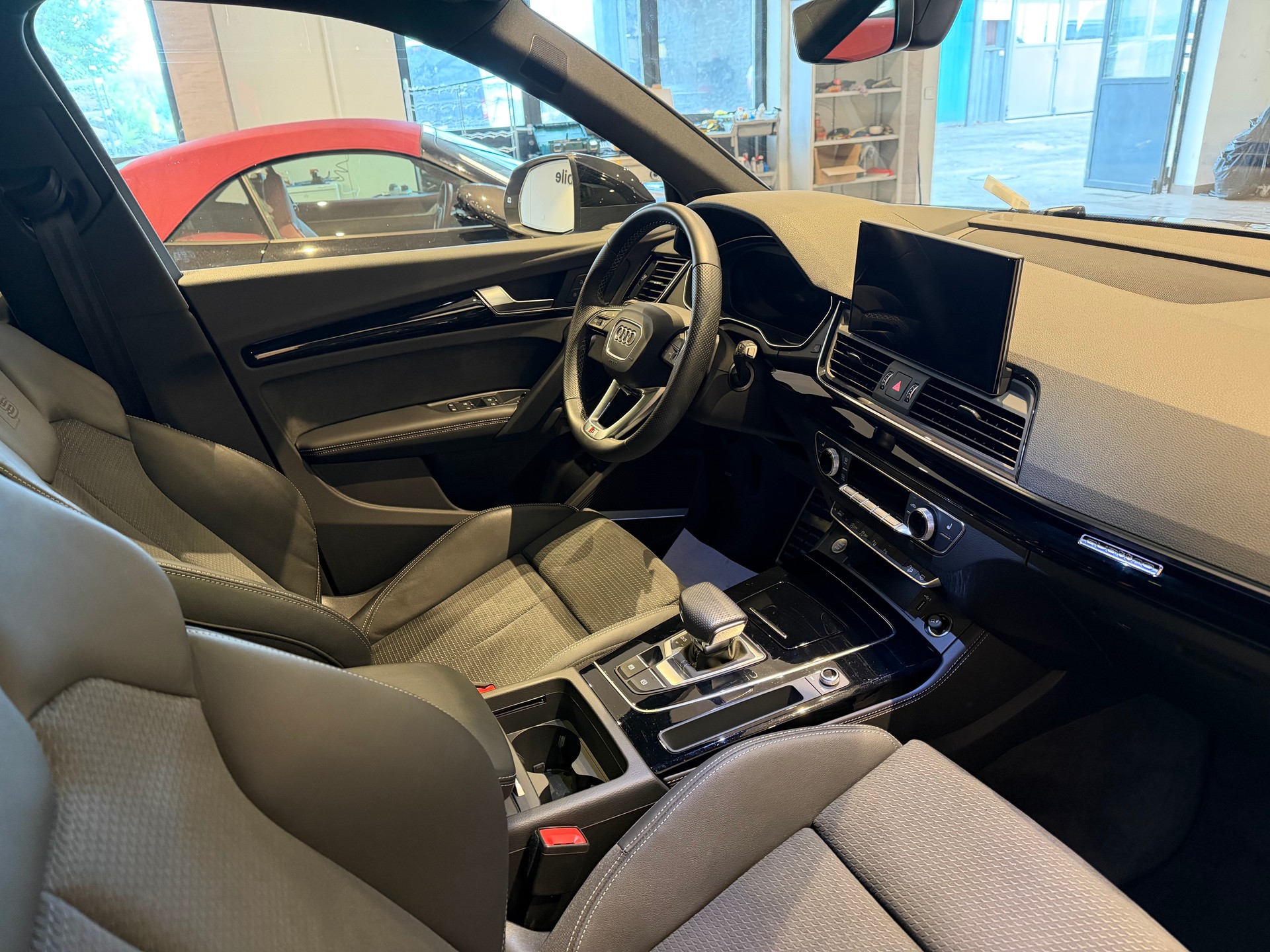 AUDI Q5 Sportback 2.0 45 TFSI S Line quattro S-Tronic-image-9