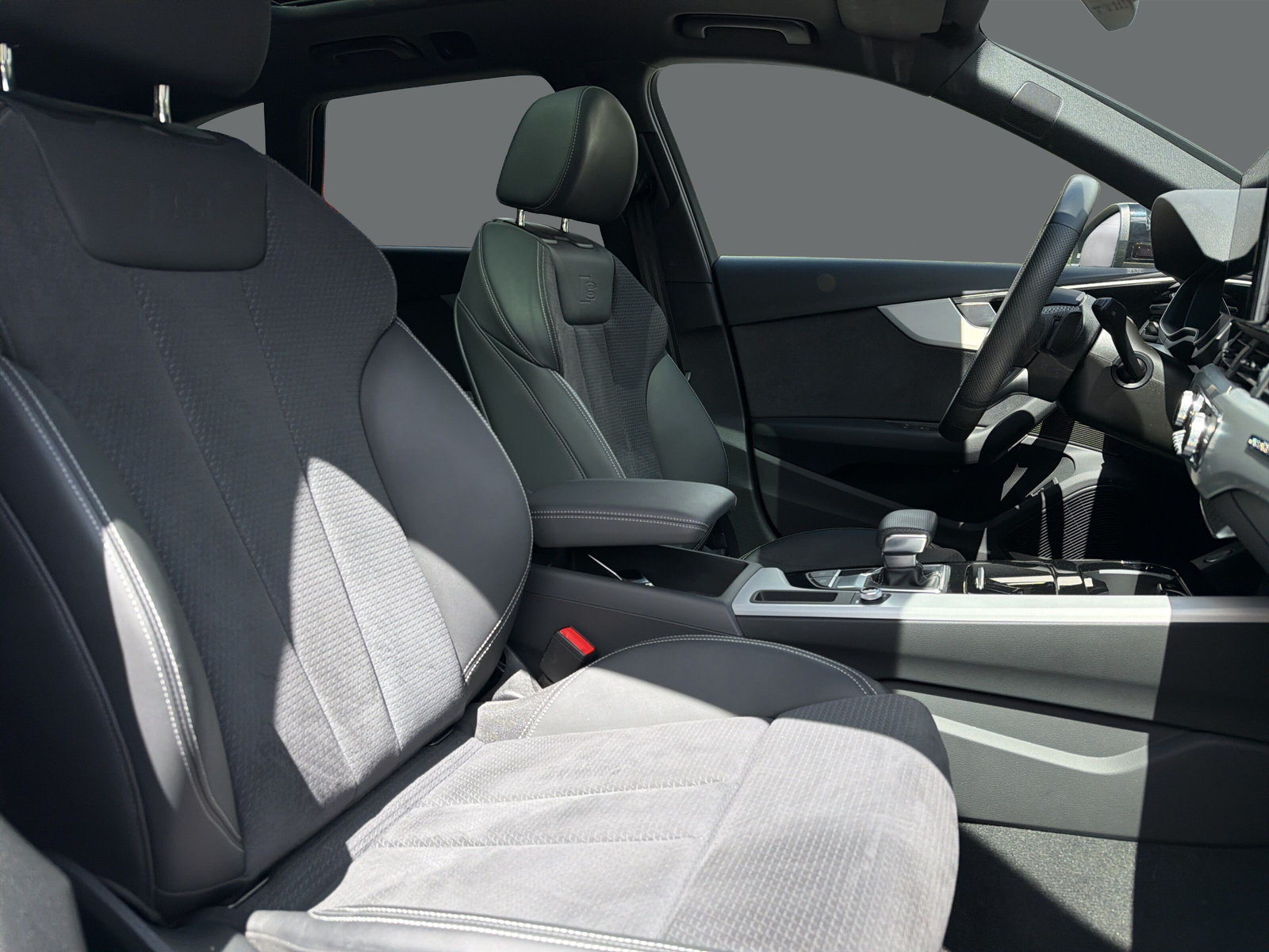 AUDI A4 AV 40TDI S-line Att qu-image-17