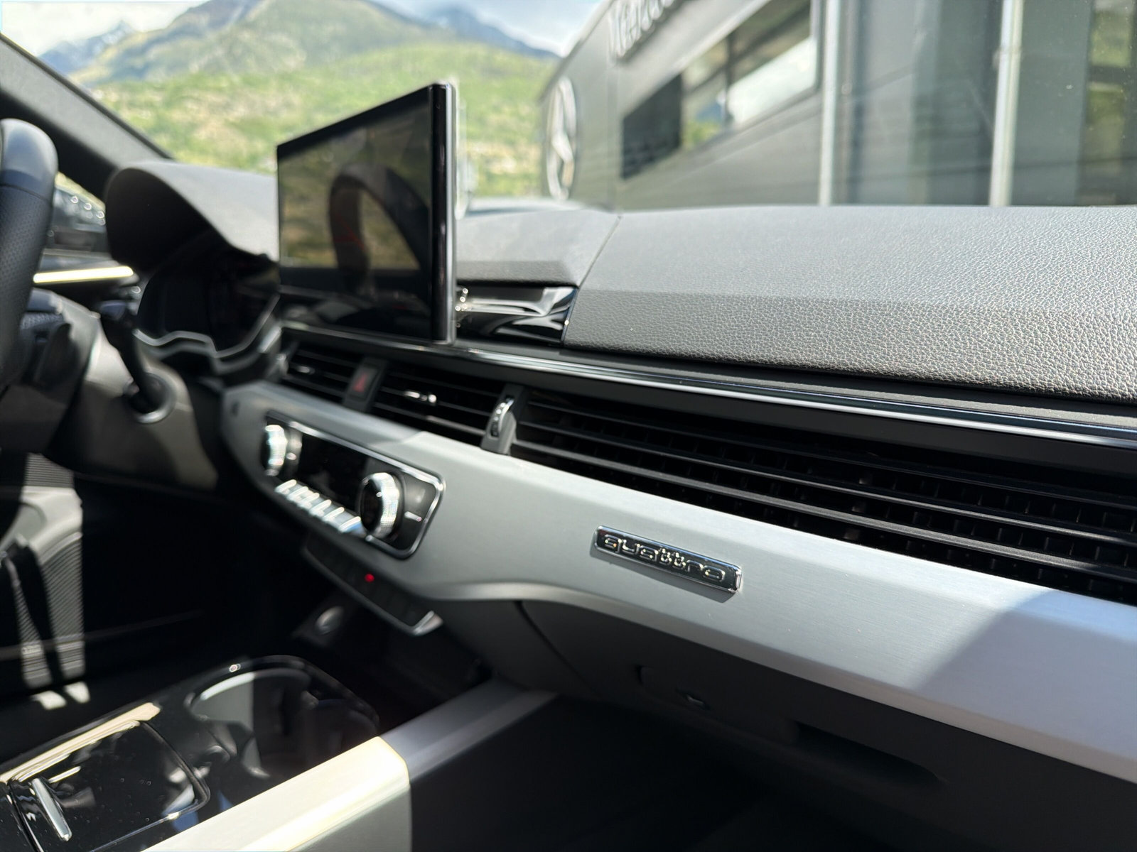 AUDI A4 AV 40TDI S-line Att qu-image-22