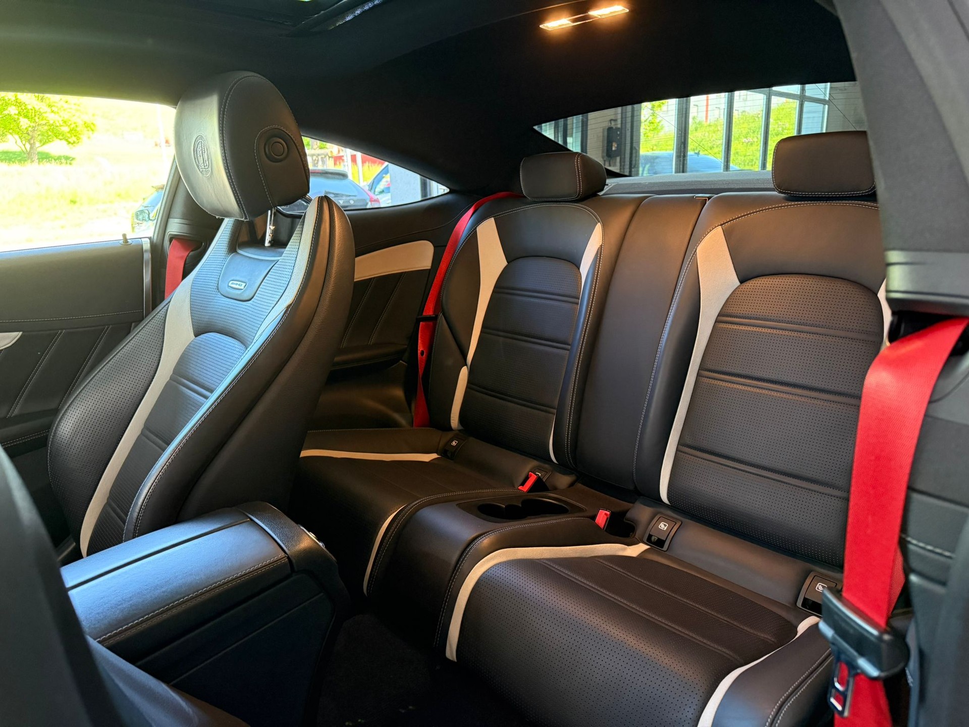 MERCEDES-BENZ C 63 S AMG 9G-tronic-image-13
