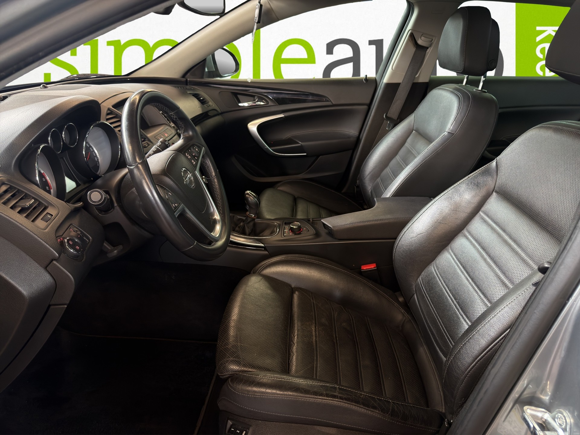 OPEL Insignia 2.0 Turbo Edition-image-6