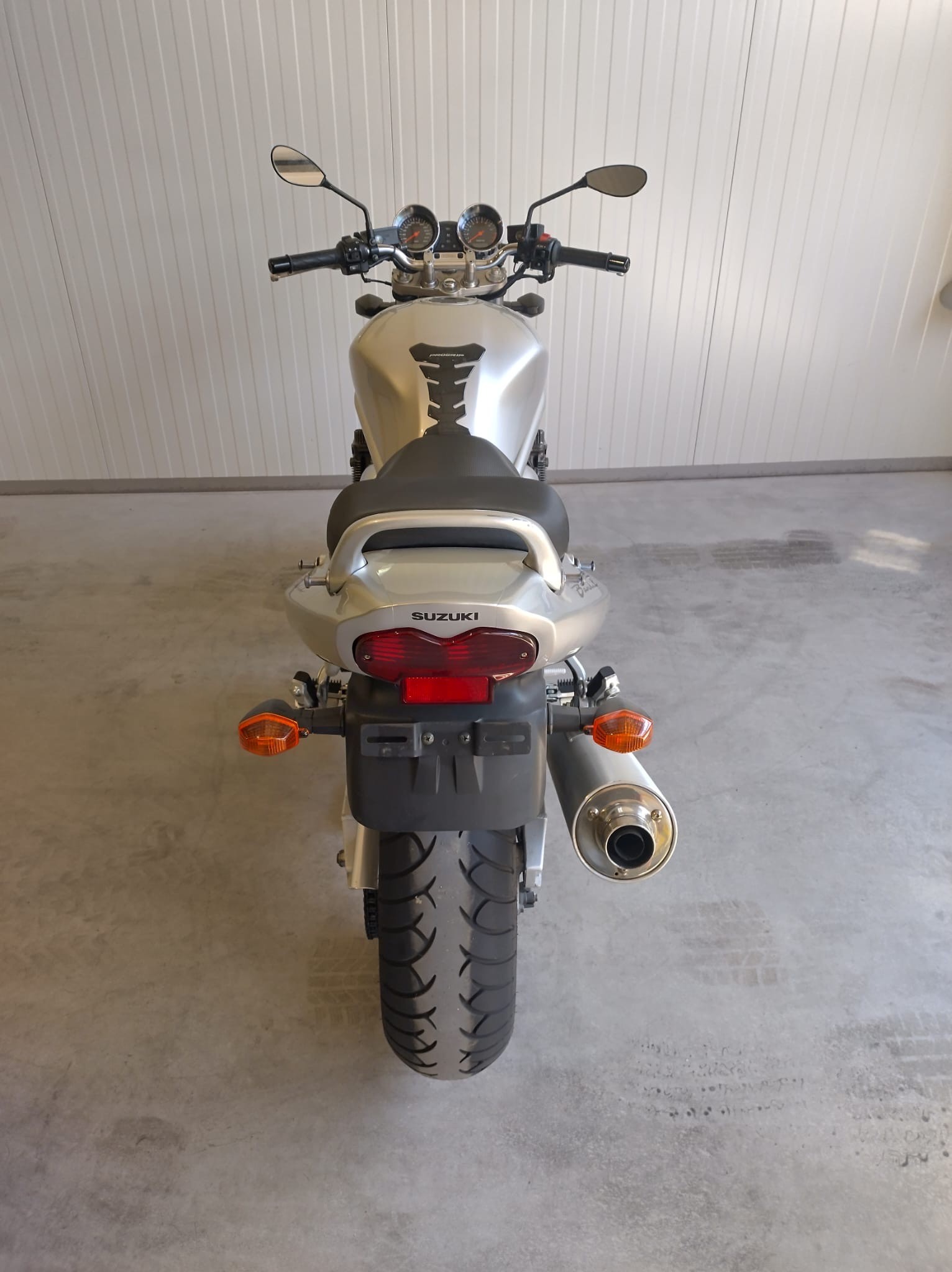 SUZUKI GSF 1200 Bandit-image-3