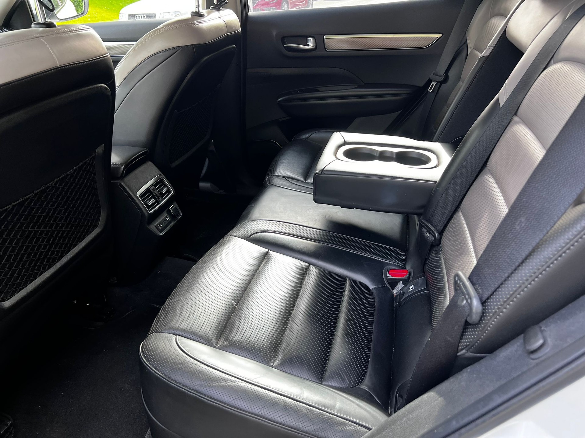 RENAULT Koleos 2.0 dCi Initiale Paris 4x4 Xtronic CVT-image-9