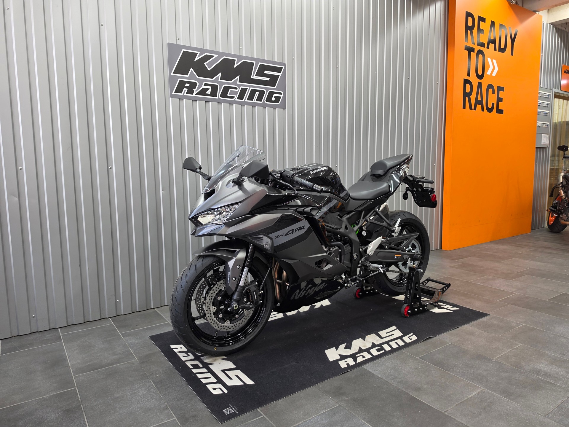 KAWASAKI Ninja ZX-4RR-image-5