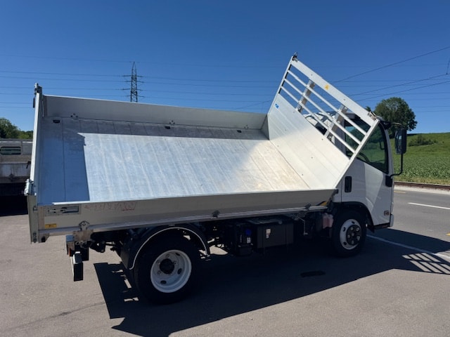 ISUZU NLR88 3.5 t Anhängelast Brücke l 182 cm b 322 cm-image-3