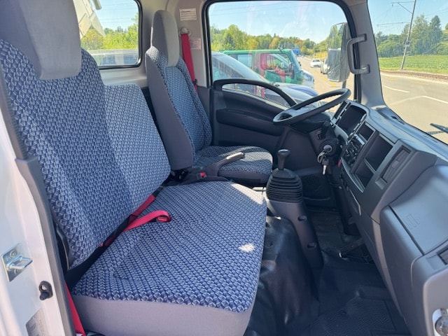 ISUZU NLR88 3.5 t Anhängelast Brücke l 182 cm b 322 cm-image-9