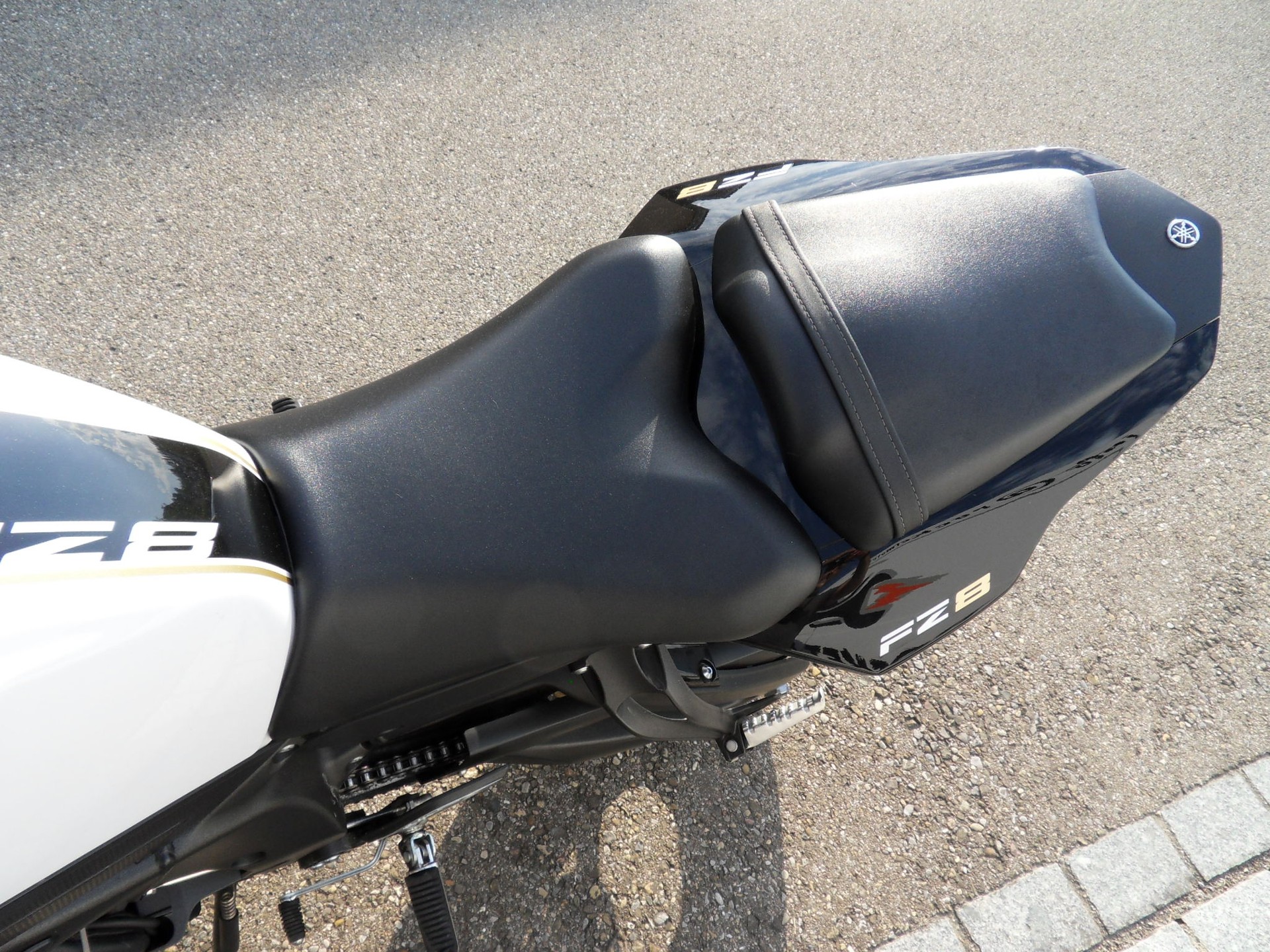 YAMAHA FZ8 N ABS-image-8