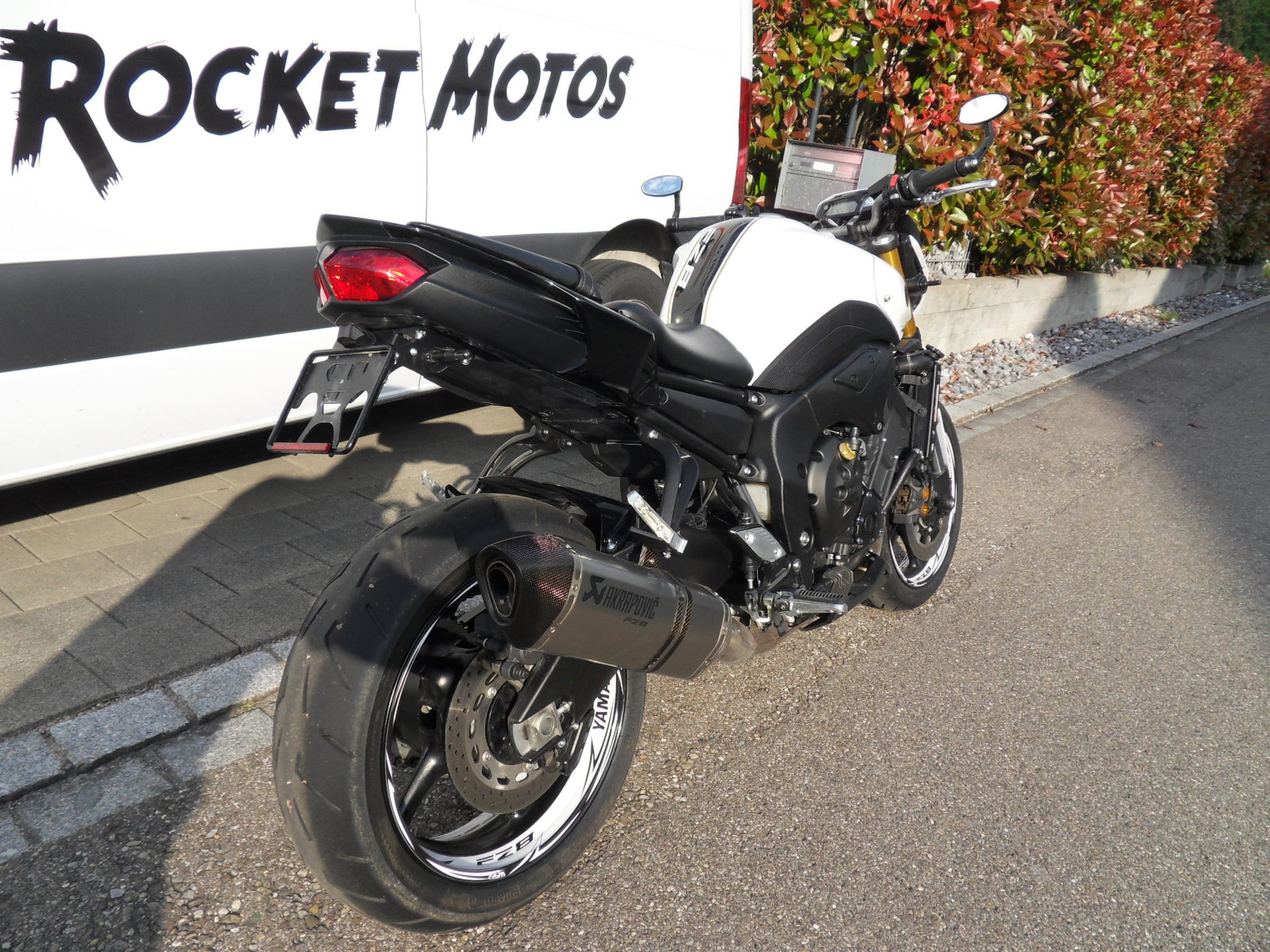 YAMAHA FZ8 N ABS-image-5
