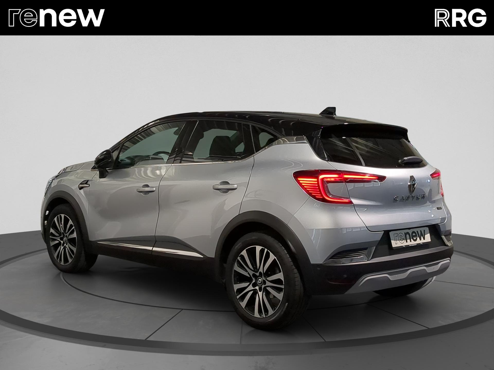 RENAULT Captur 1.6 E-Tech 145 E-Tech Iconic DHT-image-4
