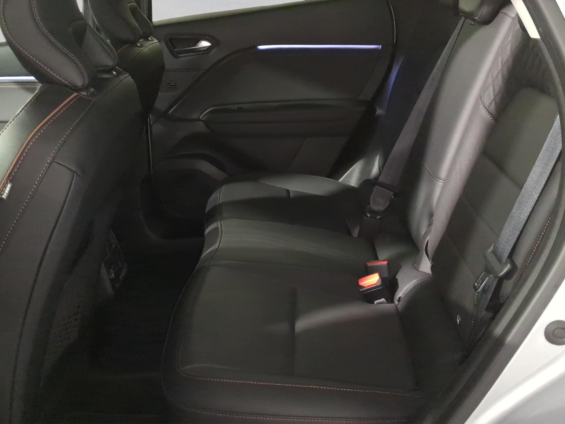 RENAULT Captur 1.6 E-Tech 145 E-Tech Iconic DHT-image-13