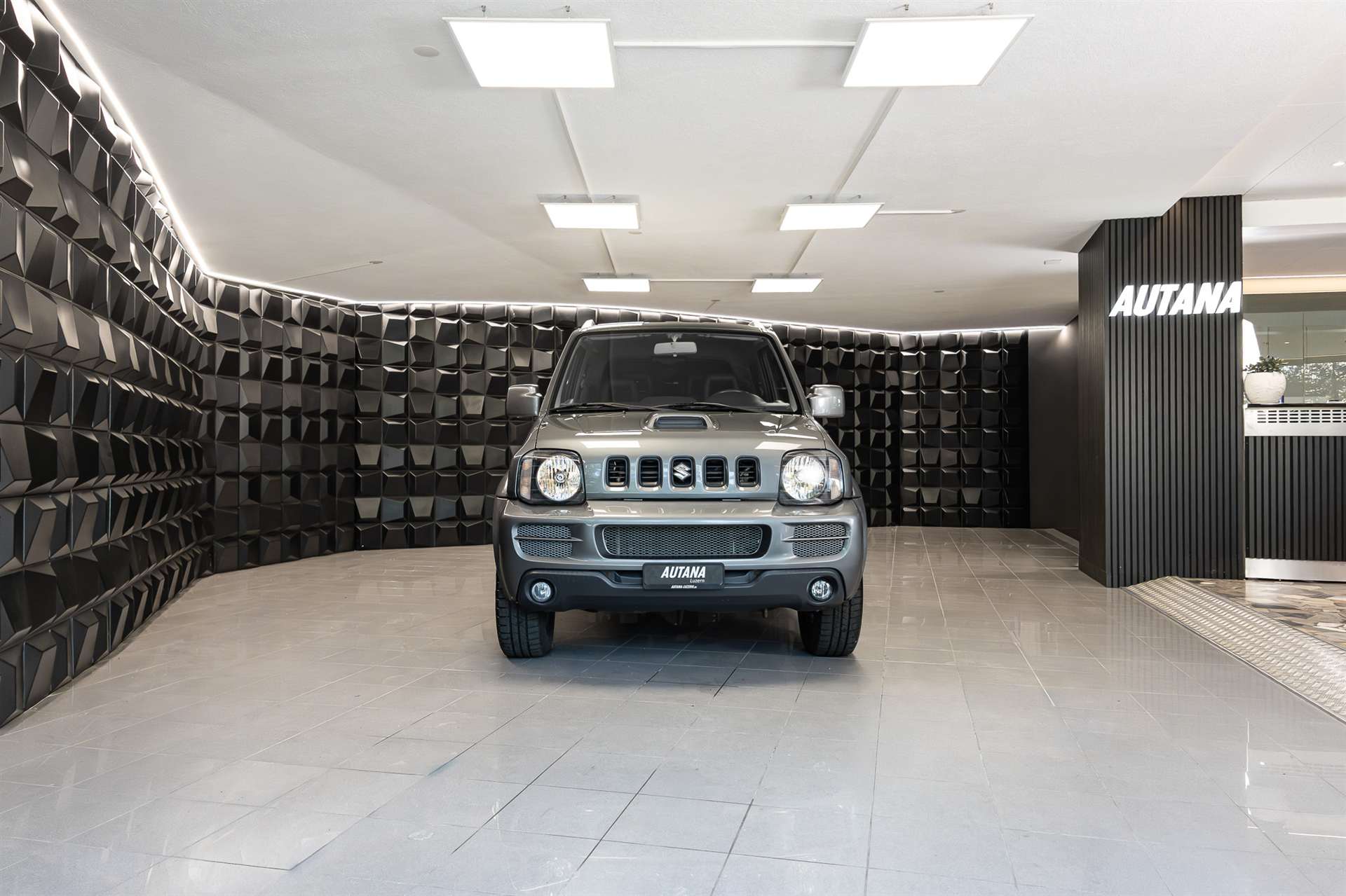 SUZUKI Jimny 1.5 TDI GL Top 25th Anniversary Ed.-showroom-element-3