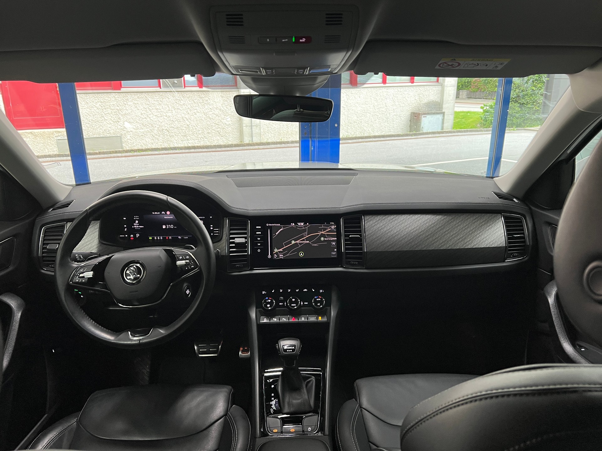 SKODA Kodiaq 2.0 TDI CR Style 4x4 DSG-image-13