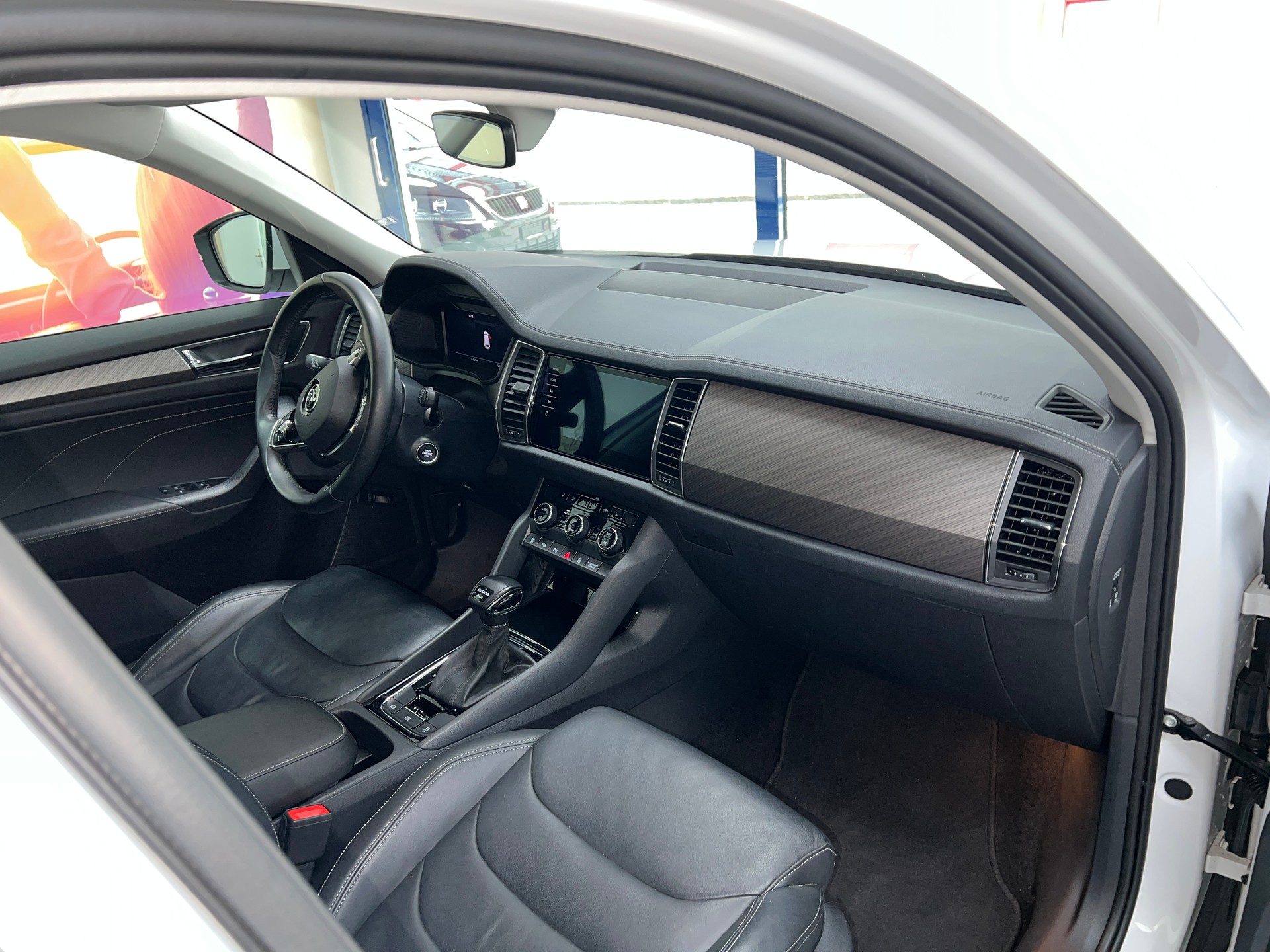 SKODA Kodiaq 2.0 TDI CR Style 4x4 DSG-image-7