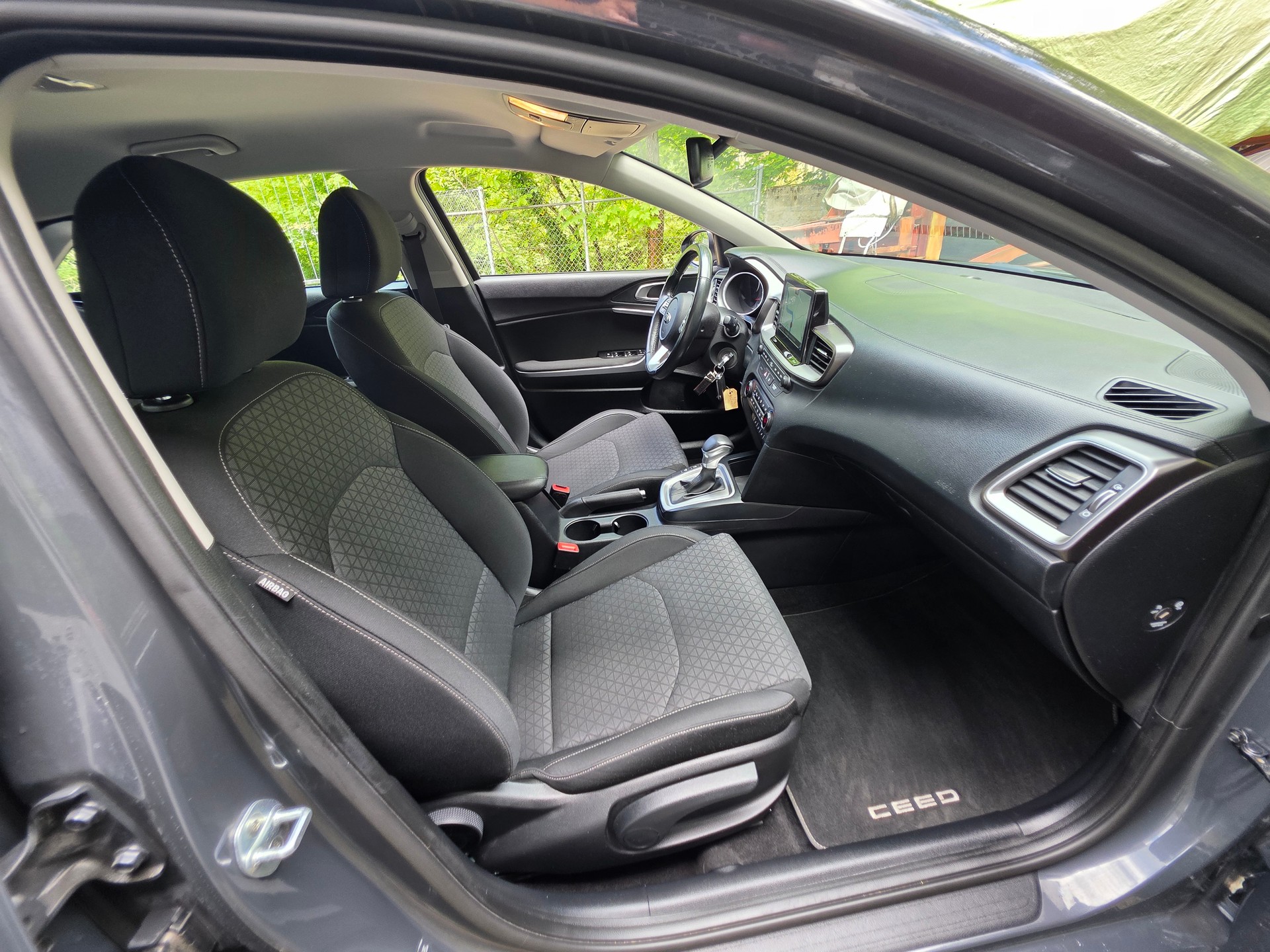 KIA Ceed 1.4 T-GDi Style DCT-image-22
