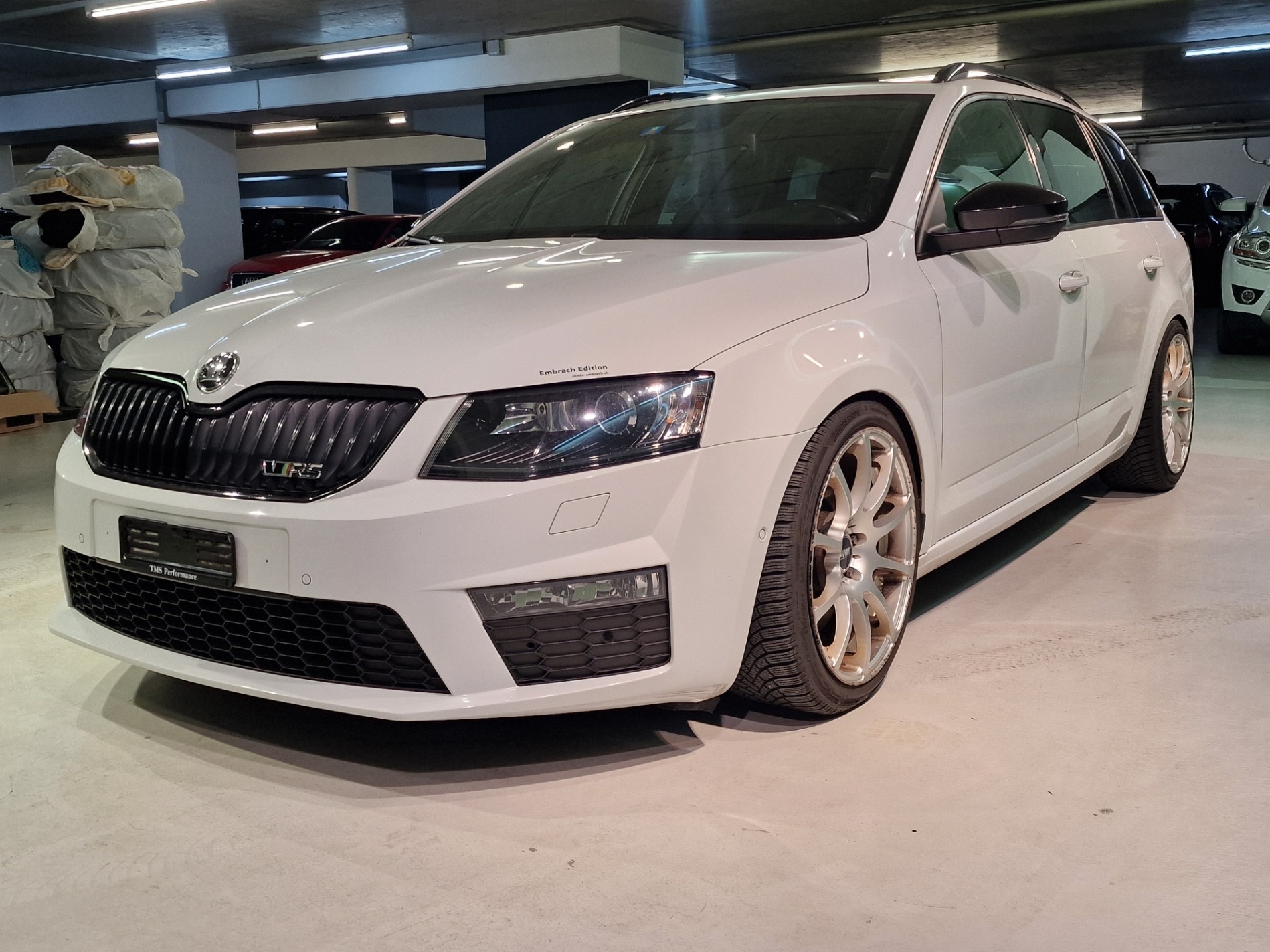 SKODA Octavia Combi 2.0 TSI RS 230 DSG-image-1