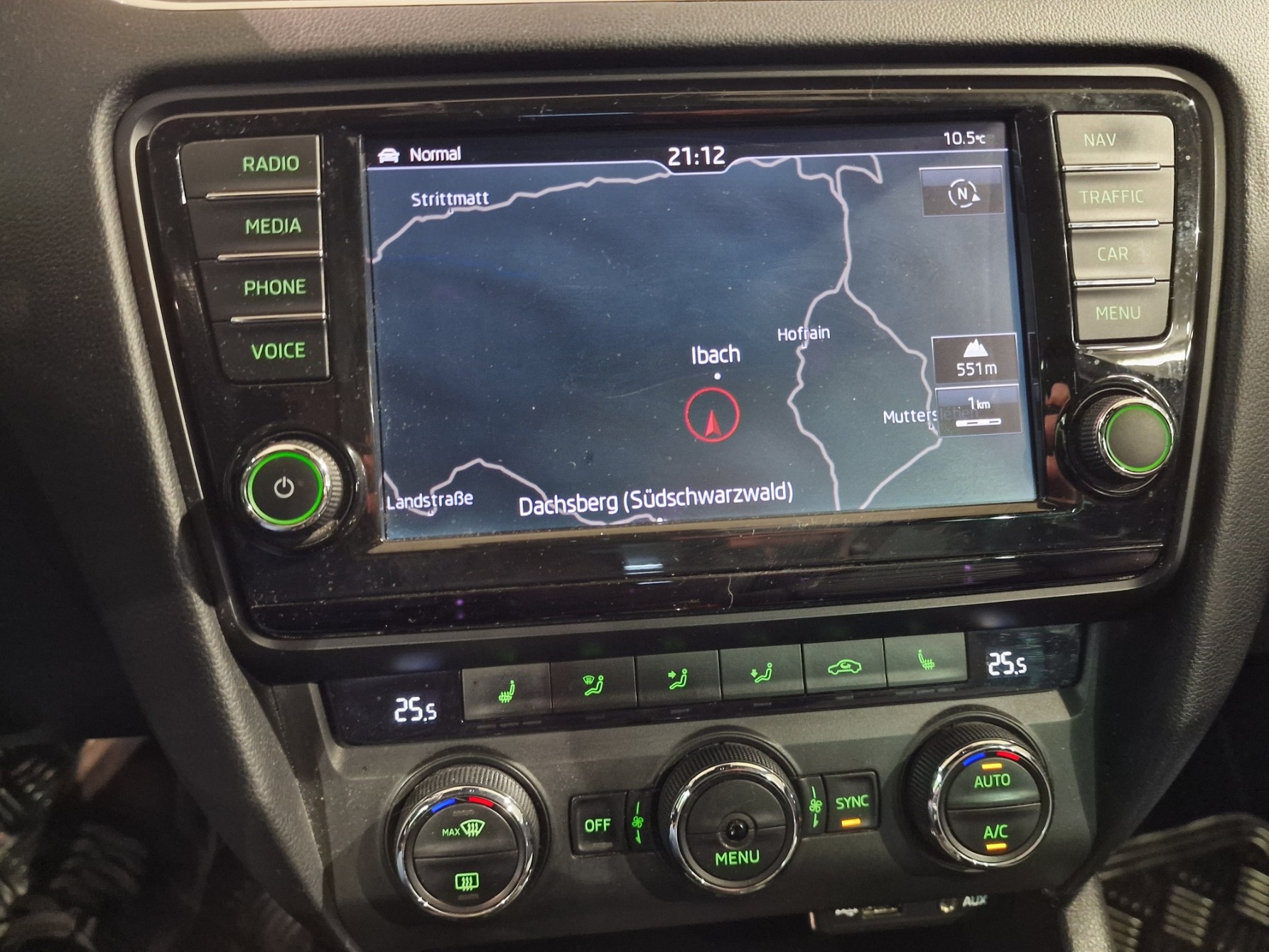 SKODA Octavia Combi 2.0 TSI RS 230 DSG-image-12