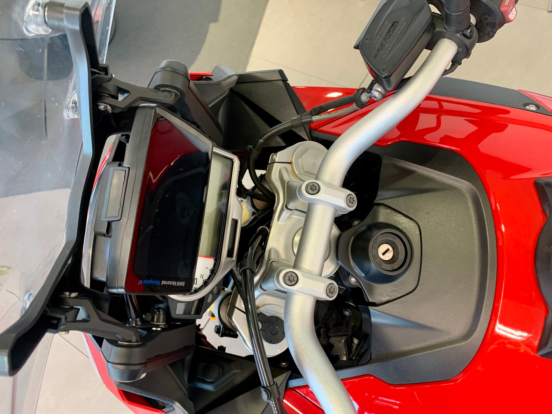 BMW S 1000 XR ABS-image-7