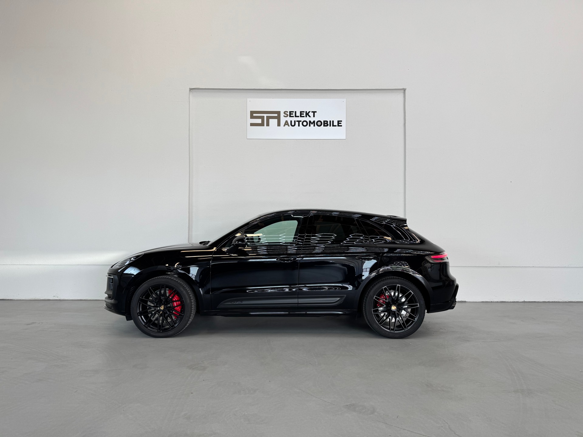 PORSCHE Macan GTS PDK | Facelift | Porsche Approved-showroom-element-3