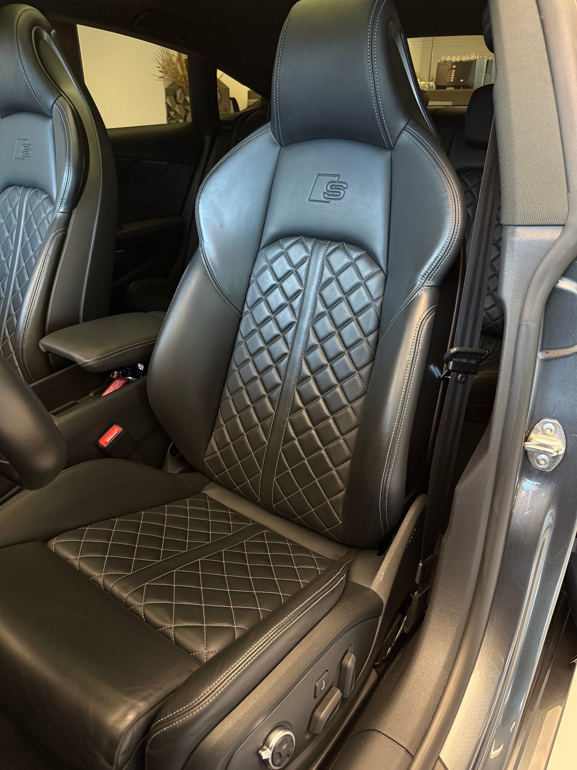 AUDI S5 Sportback 3.0 TFSI quattro tiptronic-image-5
