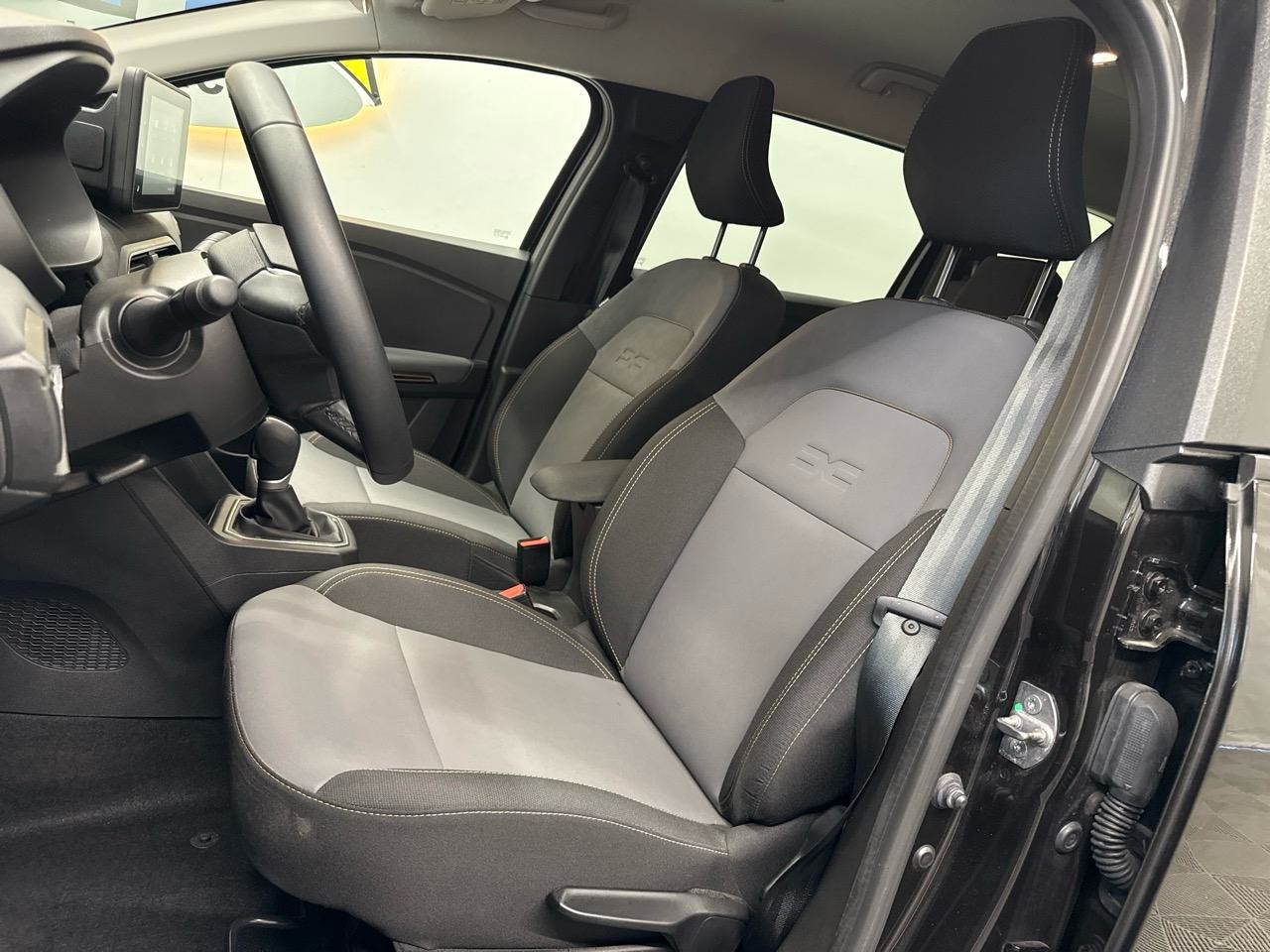 DACIA Jogger HEV 140 Extreme+-showroom-element-3