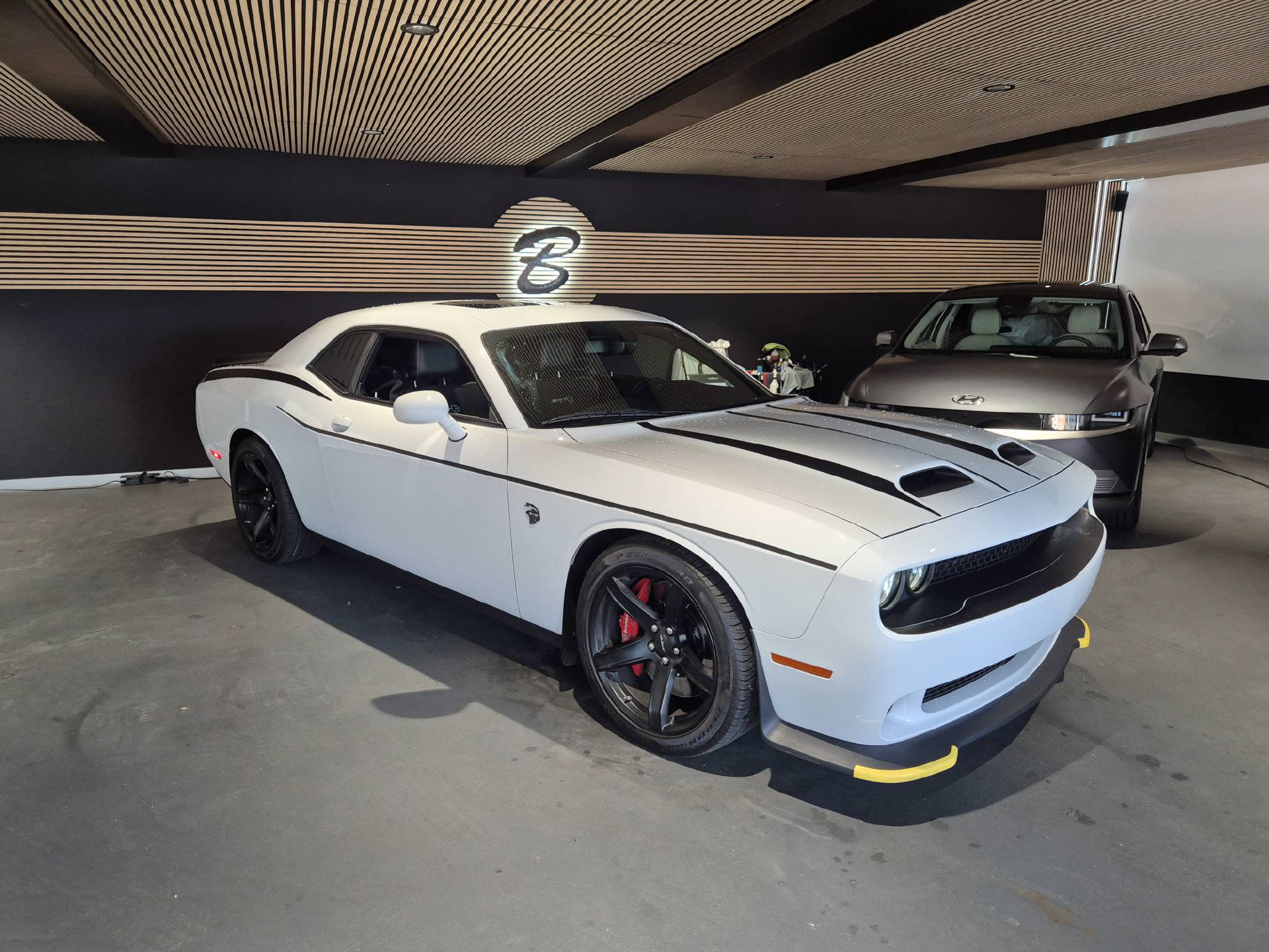 DODGE Challenger 6.2 V8 SC HEMI SRT Hellcat