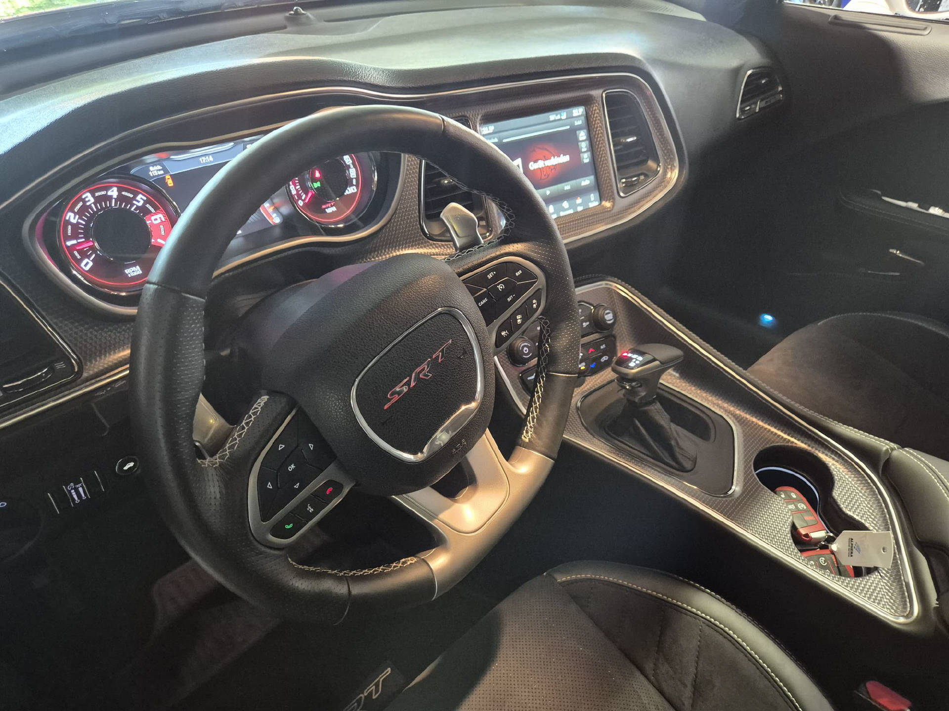 DODGE Challenger 6.2 V8 SC HEMI SRT Hellcat-image-7
