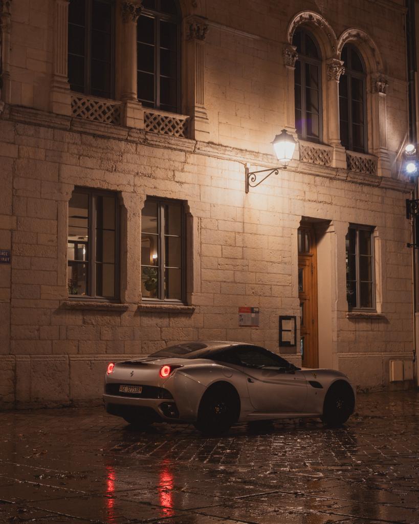 FERRARI 4.3