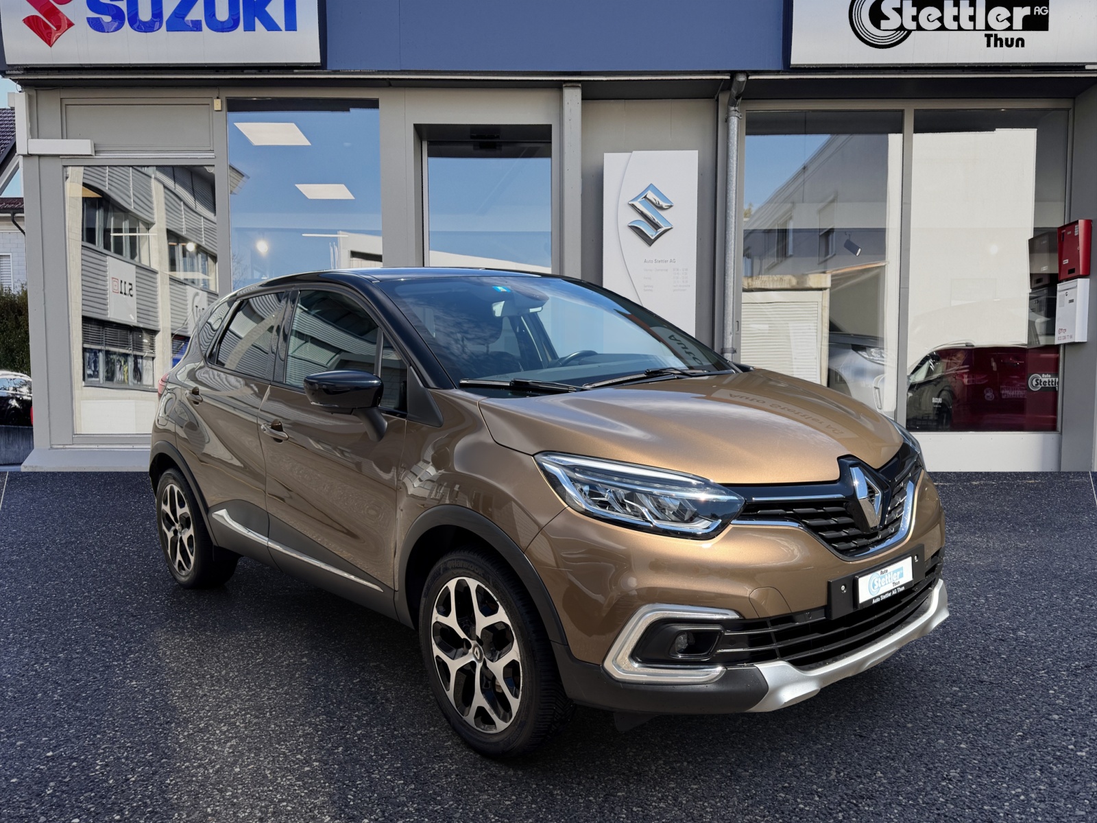 RENAULT Captur 1.2 T 16V Intens-image-7
