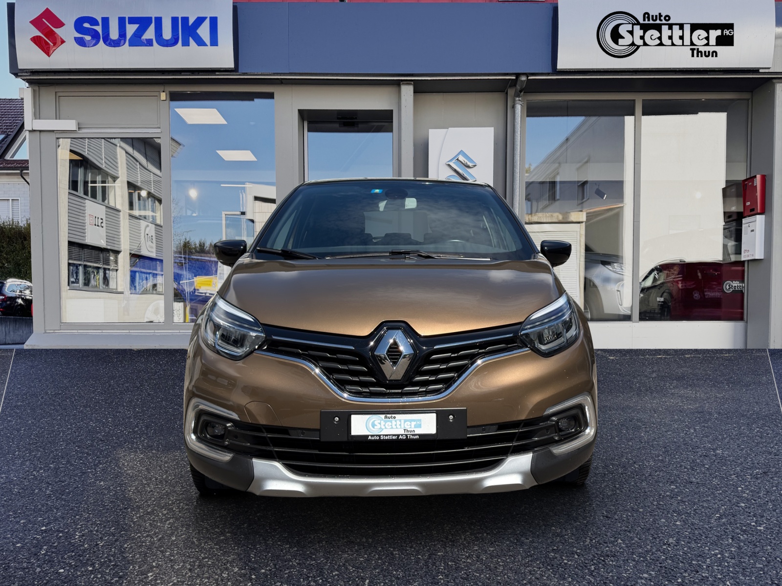 RENAULT Captur 1.2 T 16V Intens-showroom-element-1