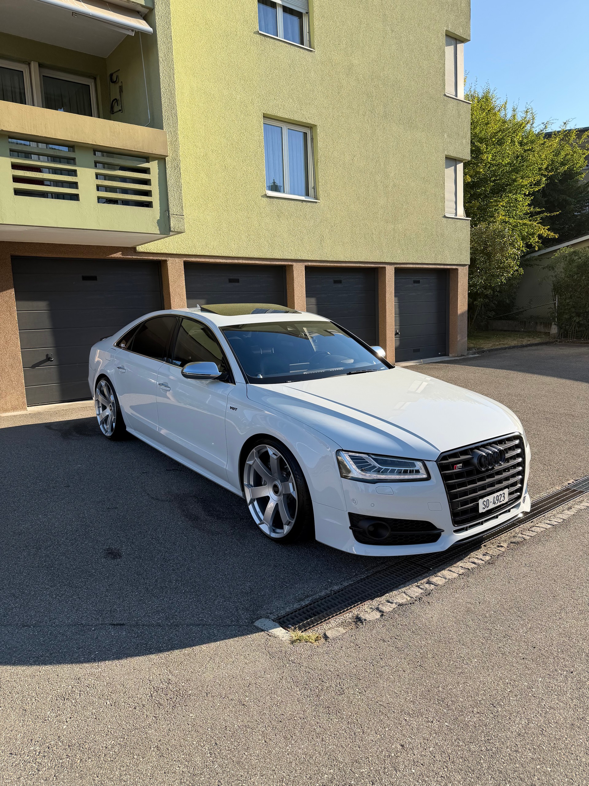 AUDI S8 4.0 V8 TFSI quattro T-Tronic-image-7