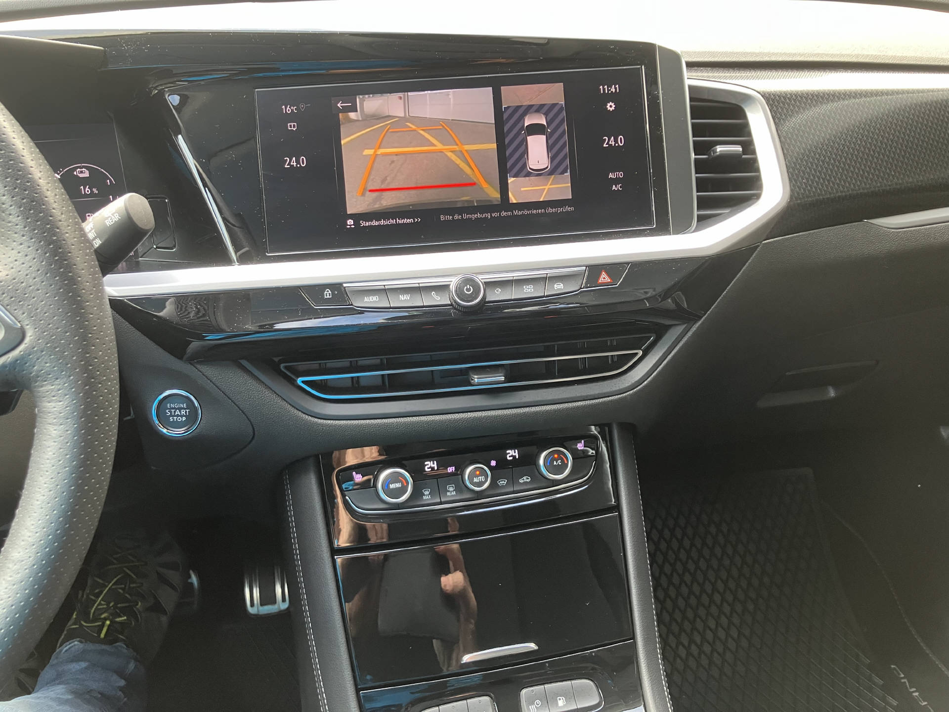 OPEL Grandland 1.6 Hybrid4 GSe Automatik-image-8