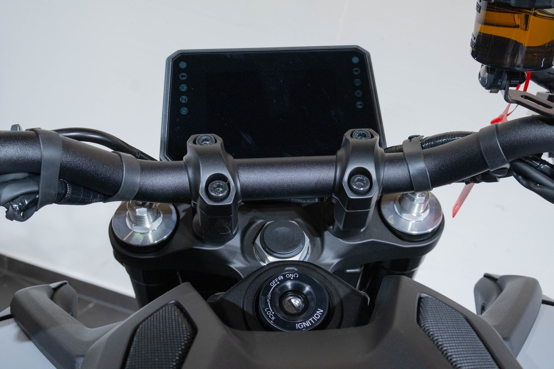 YAMAHA MT-09 35 kW-image-11