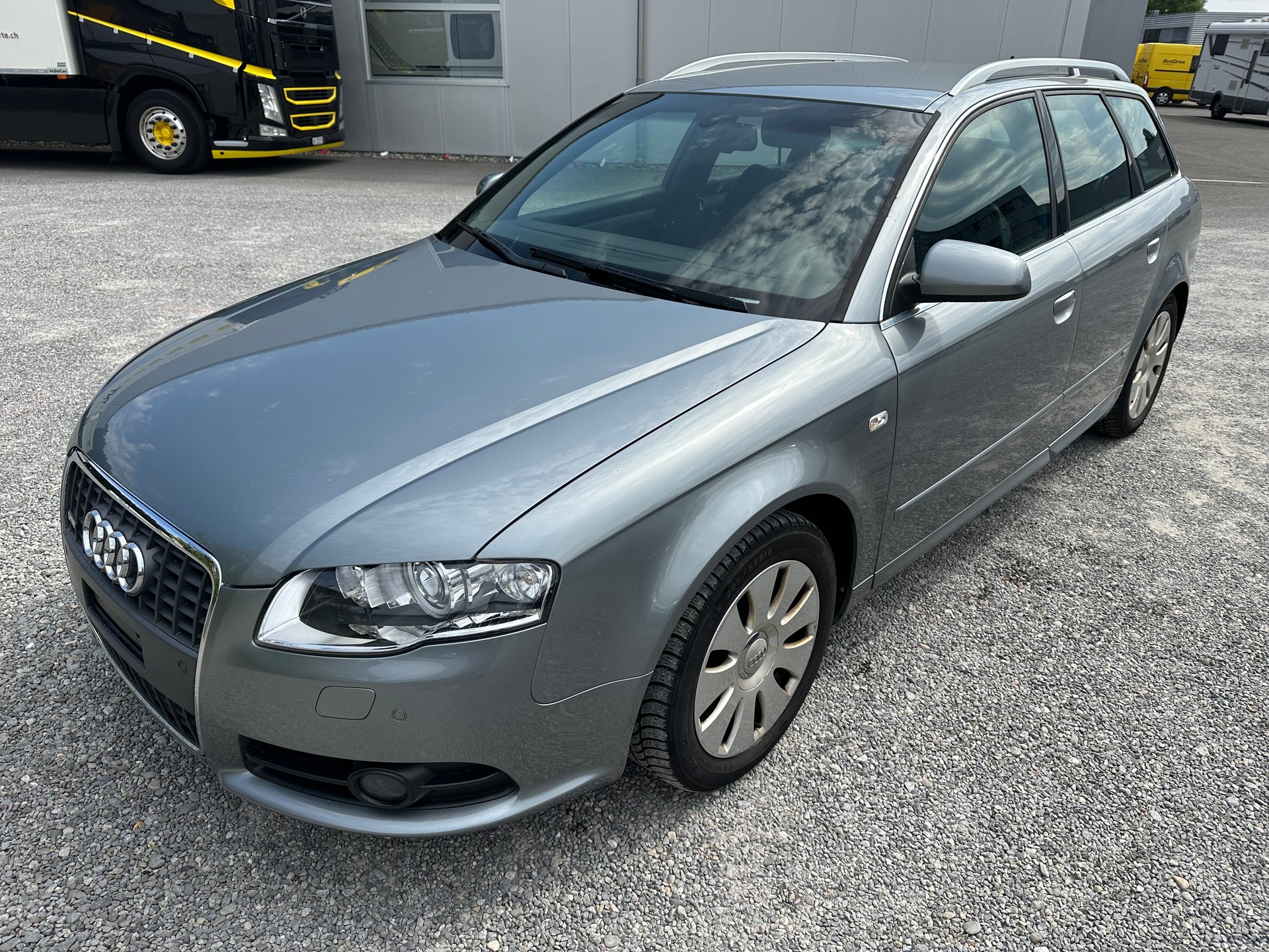 AUDI A4 Avant 2.0 Turbo FSI quattro