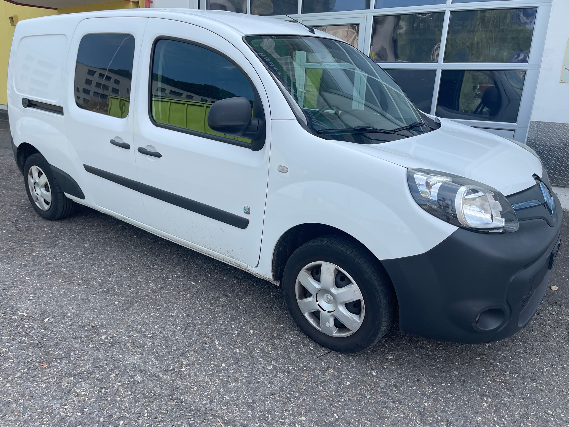 RENAULT Kangoo Z.E.-image-3