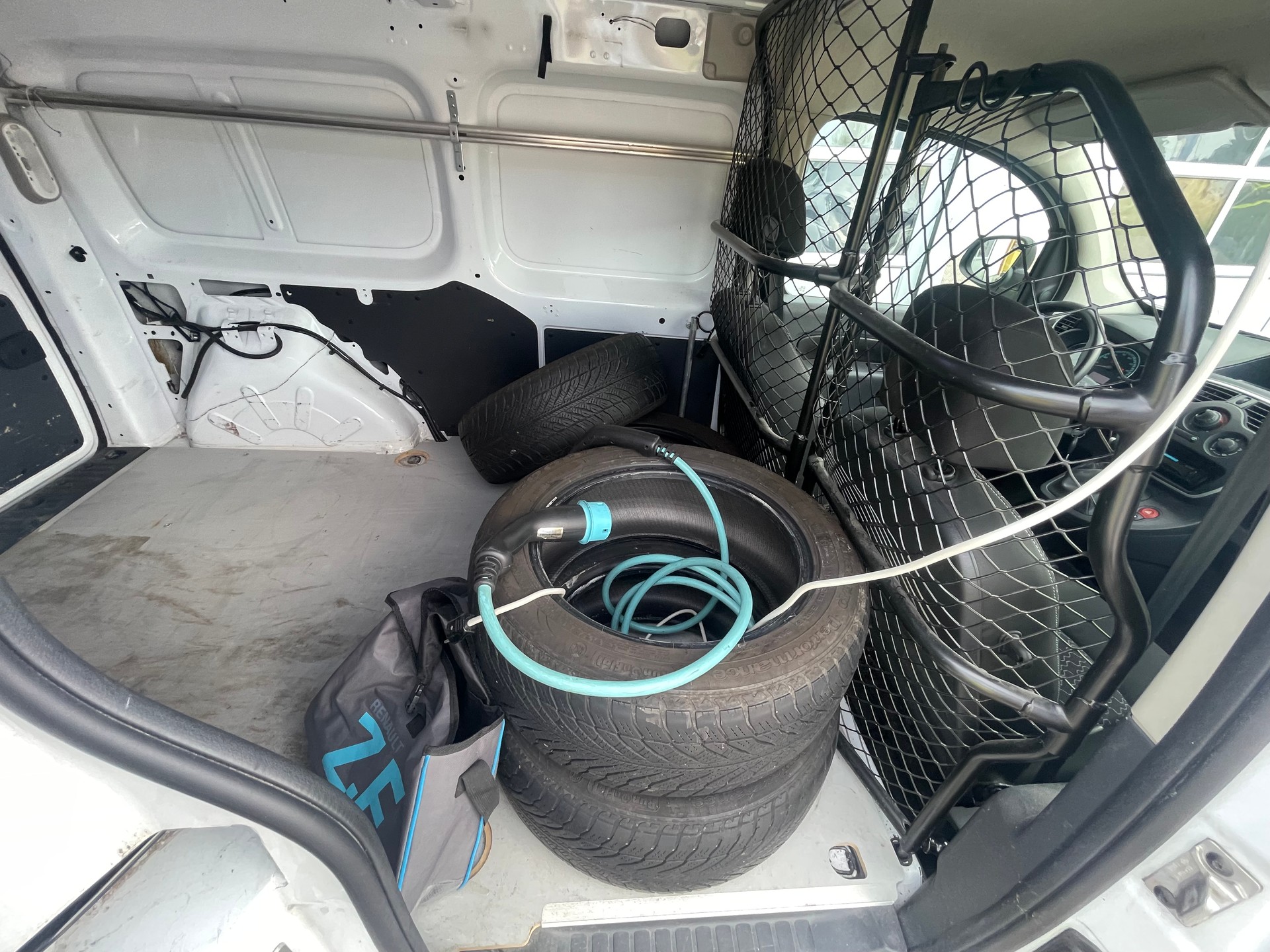 RENAULT Kangoo Z.E.-image-10
