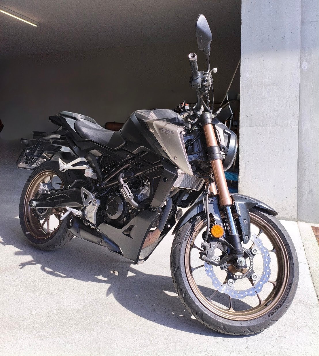 HONDA CB 125 R-image-1