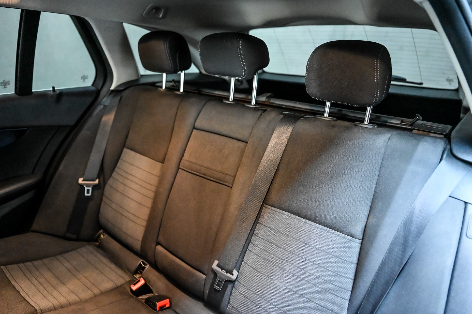 MERCEDES-BENZ C200 4matic T-Modell-image-25