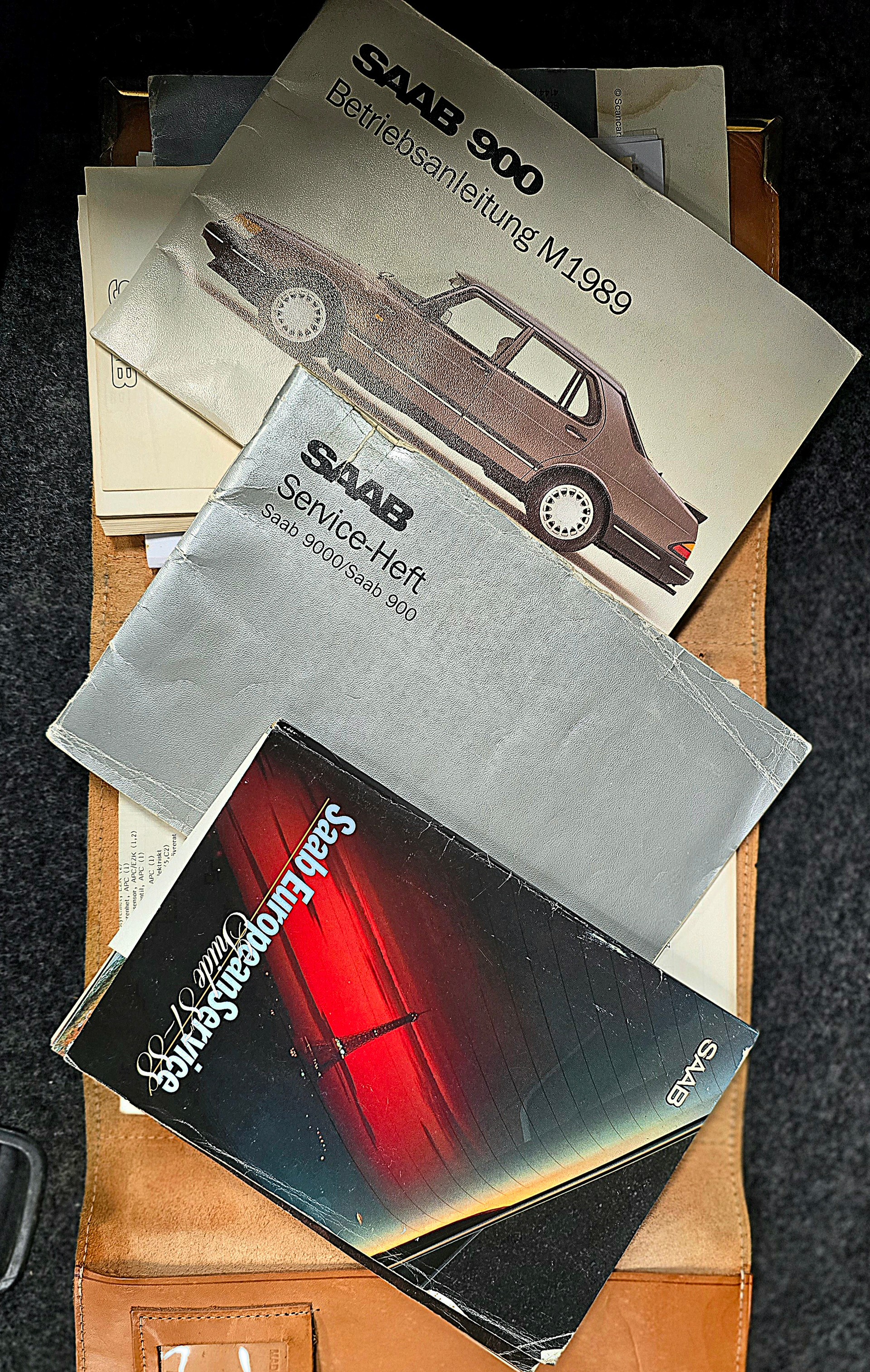SAAB 900 2.0 turbo 16-image-29